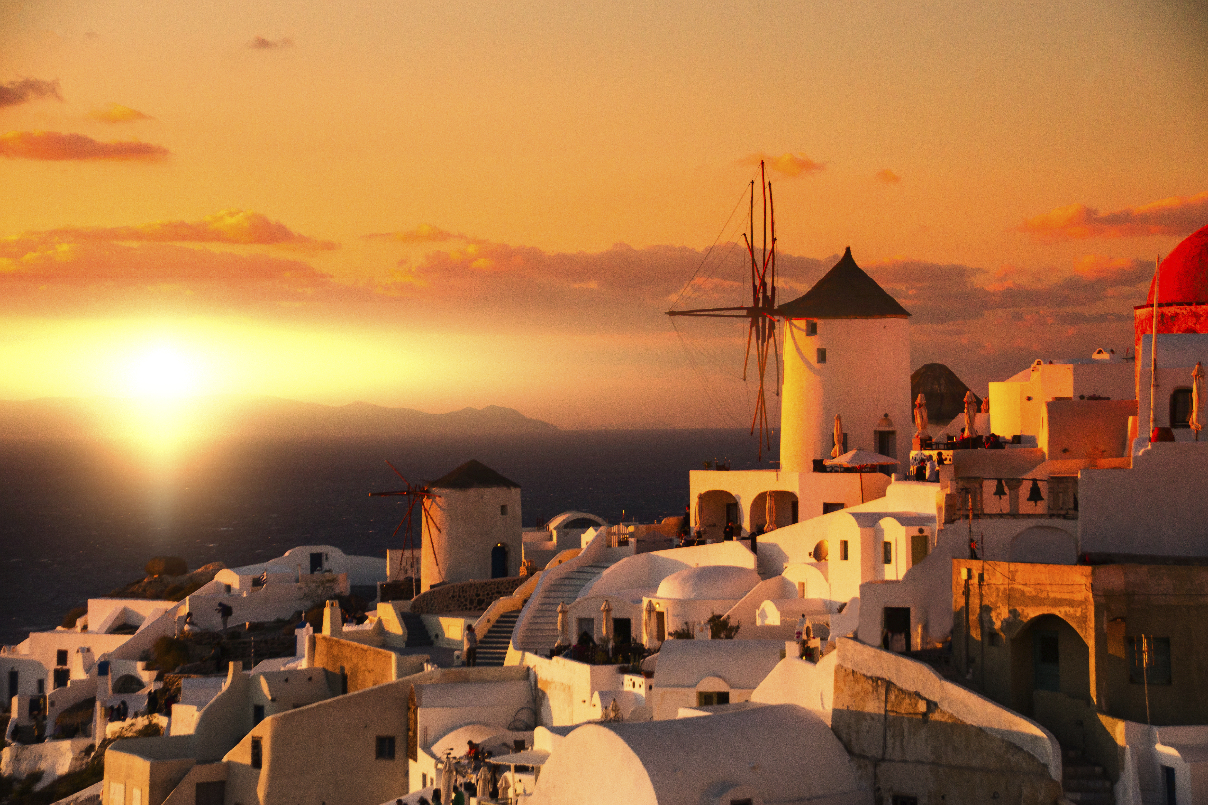 Best Places to Watch the Sunset on Santorini