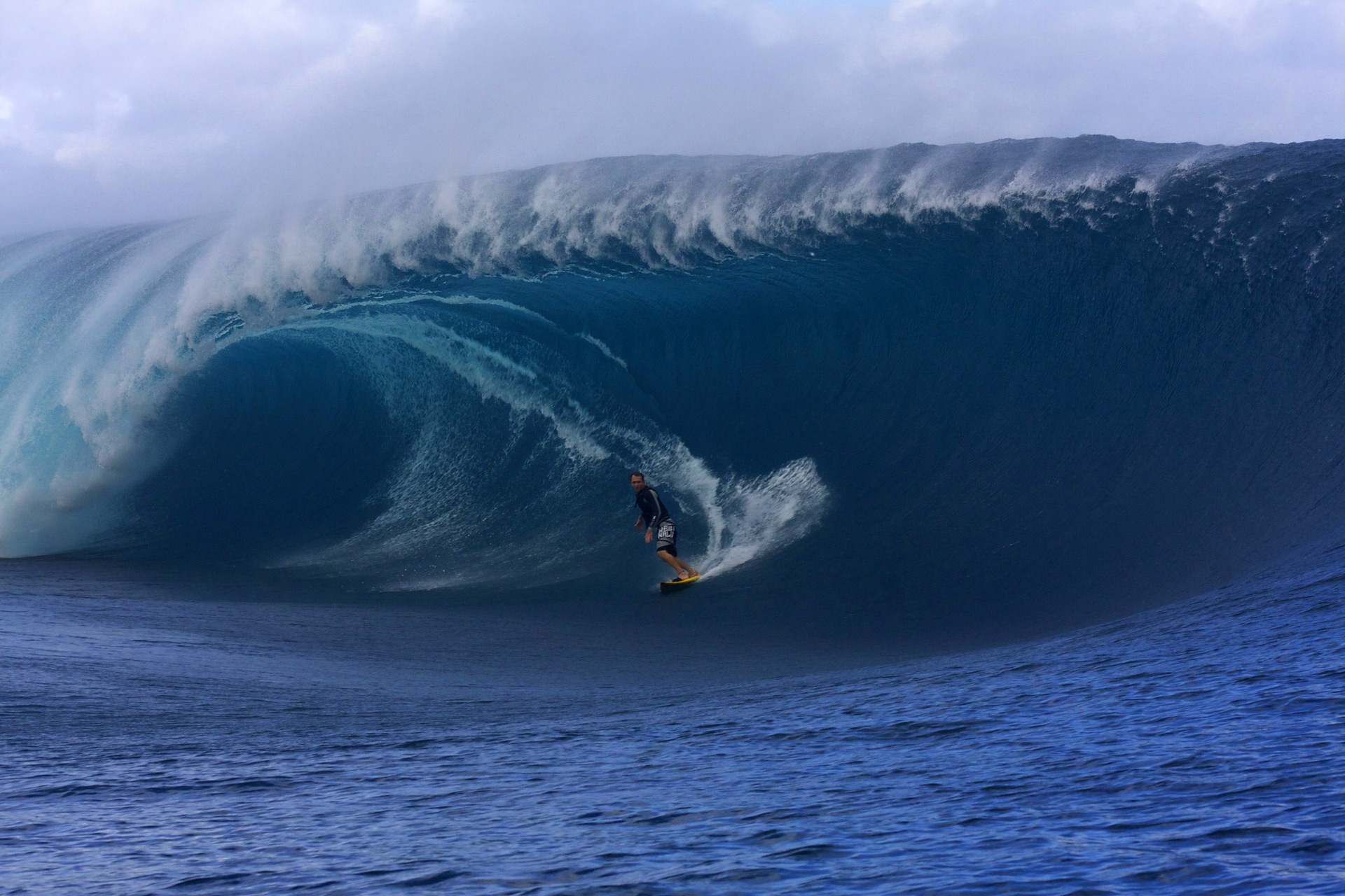 Steven Pierson, professional surfer - Welcome Tahiti