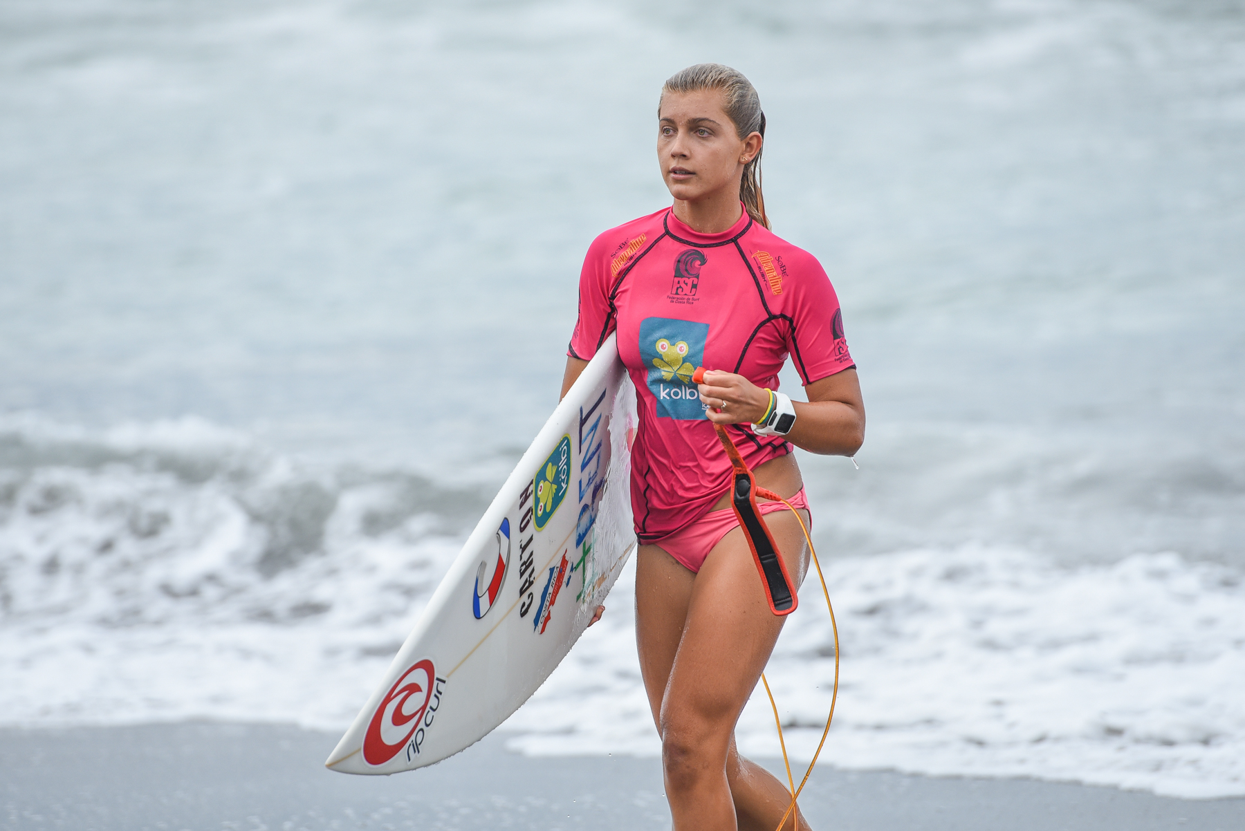 New generation of Costa Rican surfers puts sport in the spotlight ...