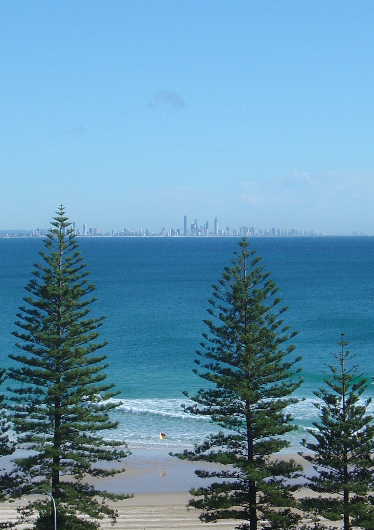 Rainbow Bay and Surfers Paradise in Distance, Coolangatta, Gold ...