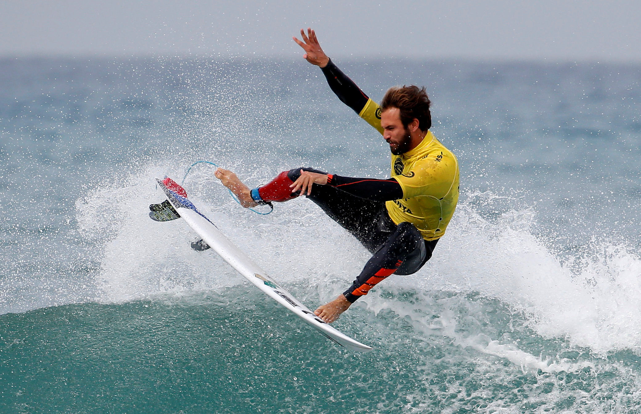 Facebook nabs exclusive streaming rights for pro surfing