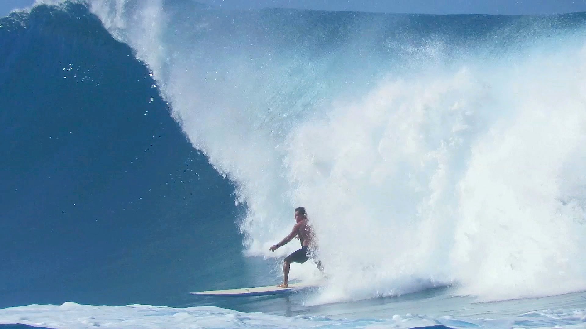 Makaha | Surfing in Hawaii - YouTube