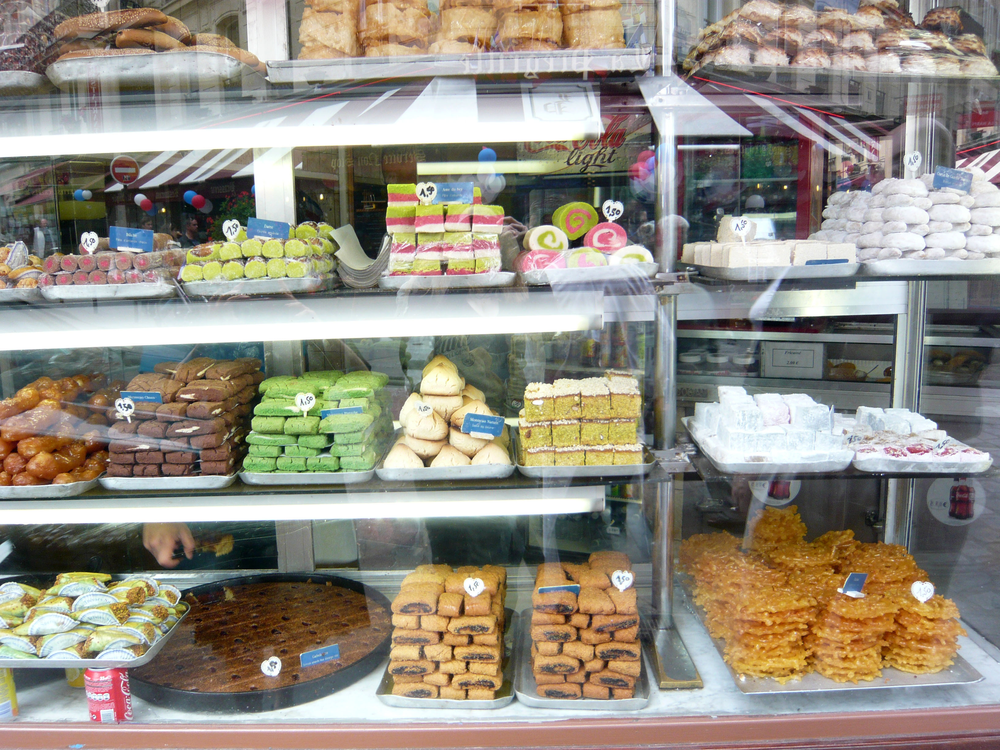 Печенье в магазине