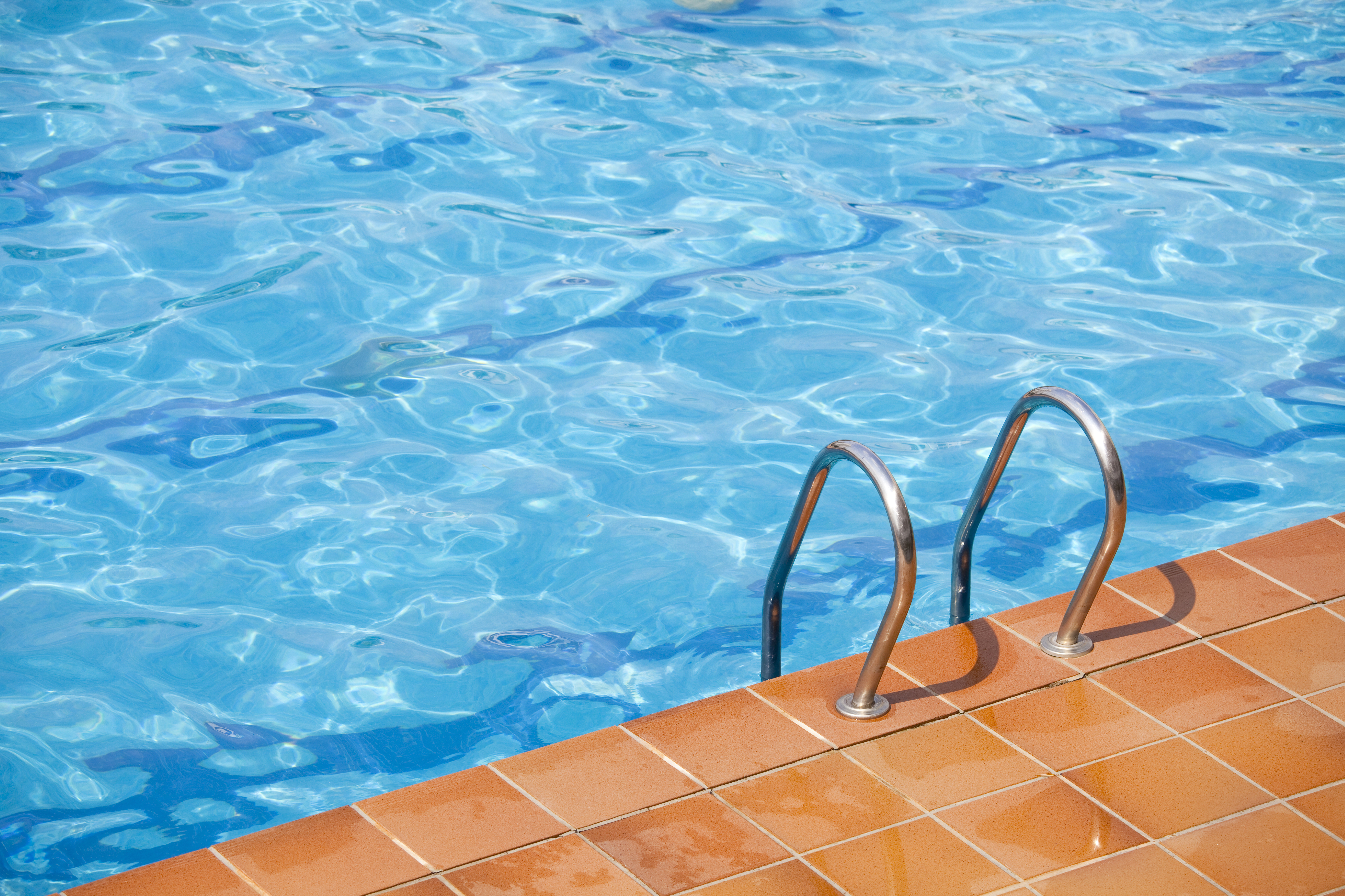 Cyanuric acid: friend or foe of swimming pools?