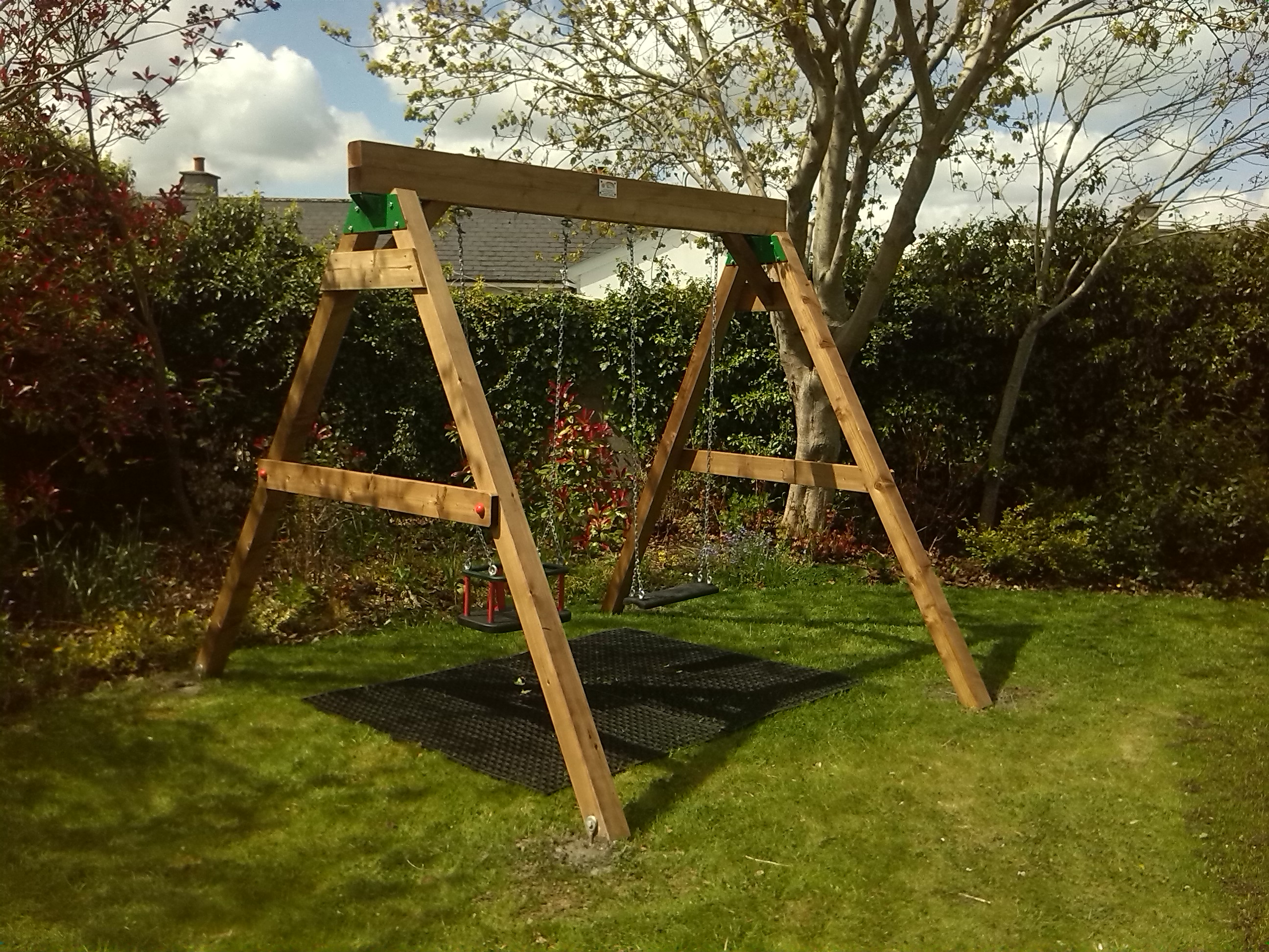 Swings, Climbing Frames, Play Centres, Tree Houses, Playhouses, Zip ...