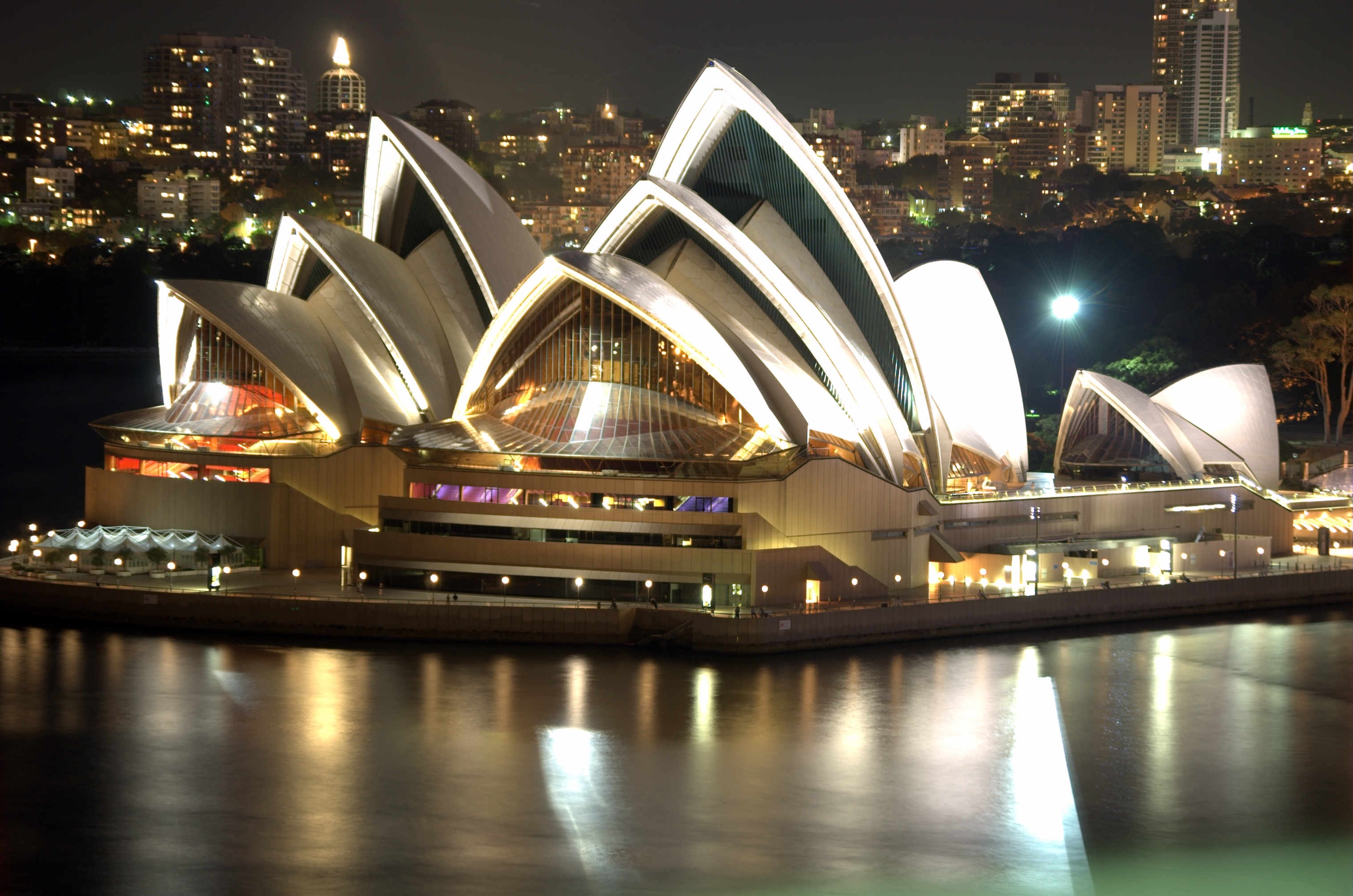 File:Sydney Opera House Night.jpg - Wikimedia Commons
