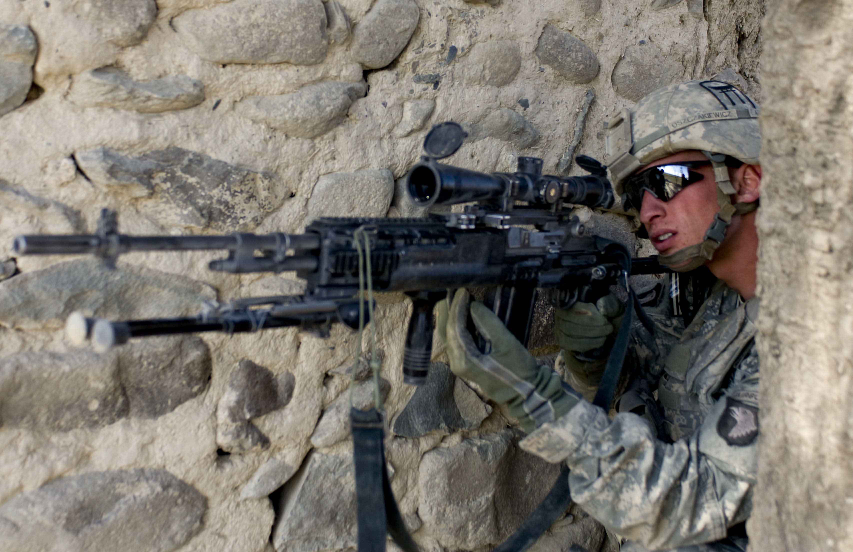File:Flickr - The U.S. Army - Taking aim.jpg - Wikimedia Commons