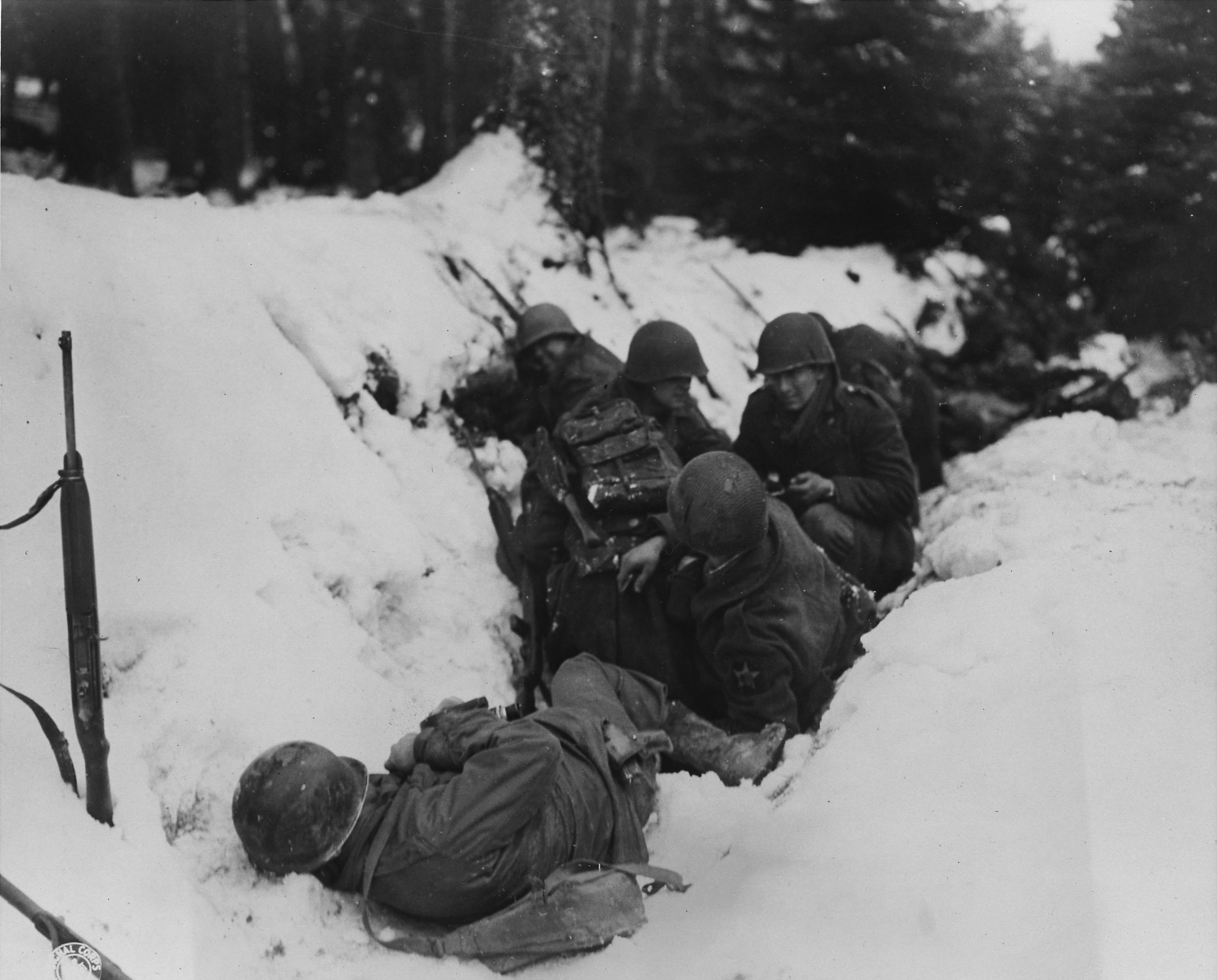 File:US soldiers take cover under fire in Germany 23-0469M.JPG ...