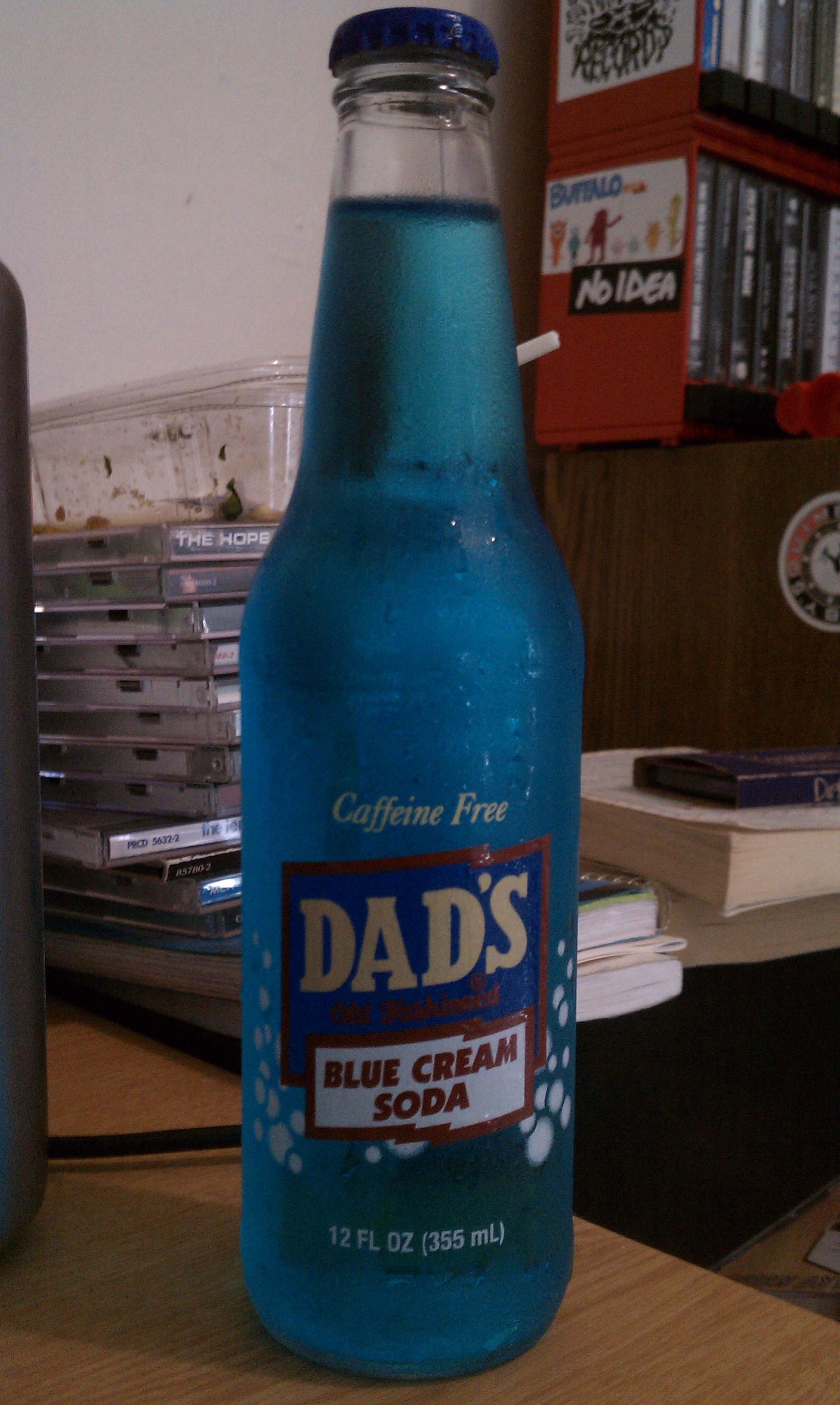 Thirsty Dudes :: Dad's Old Fashioned Blue Cream Soda