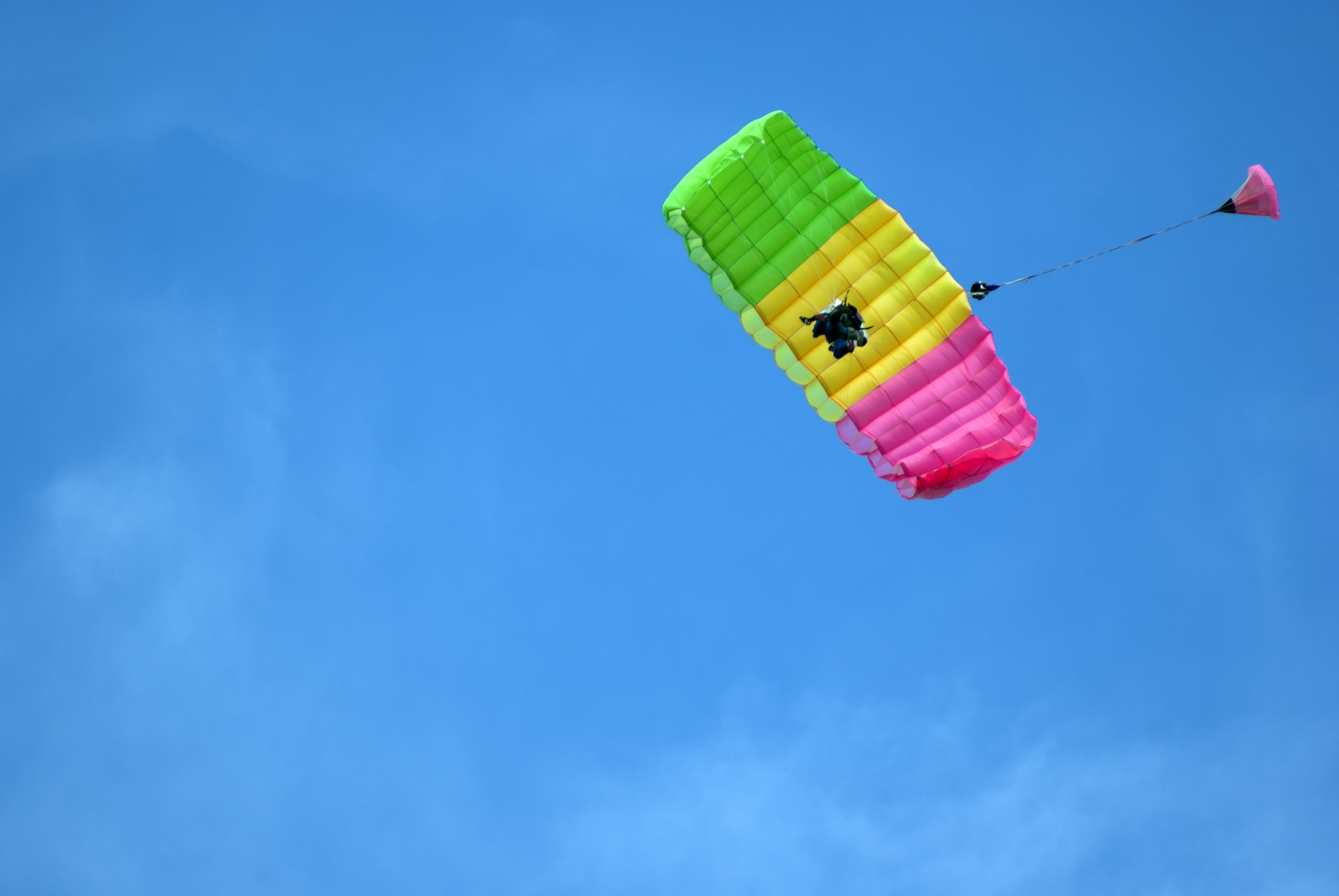 Tandem parachuting photo