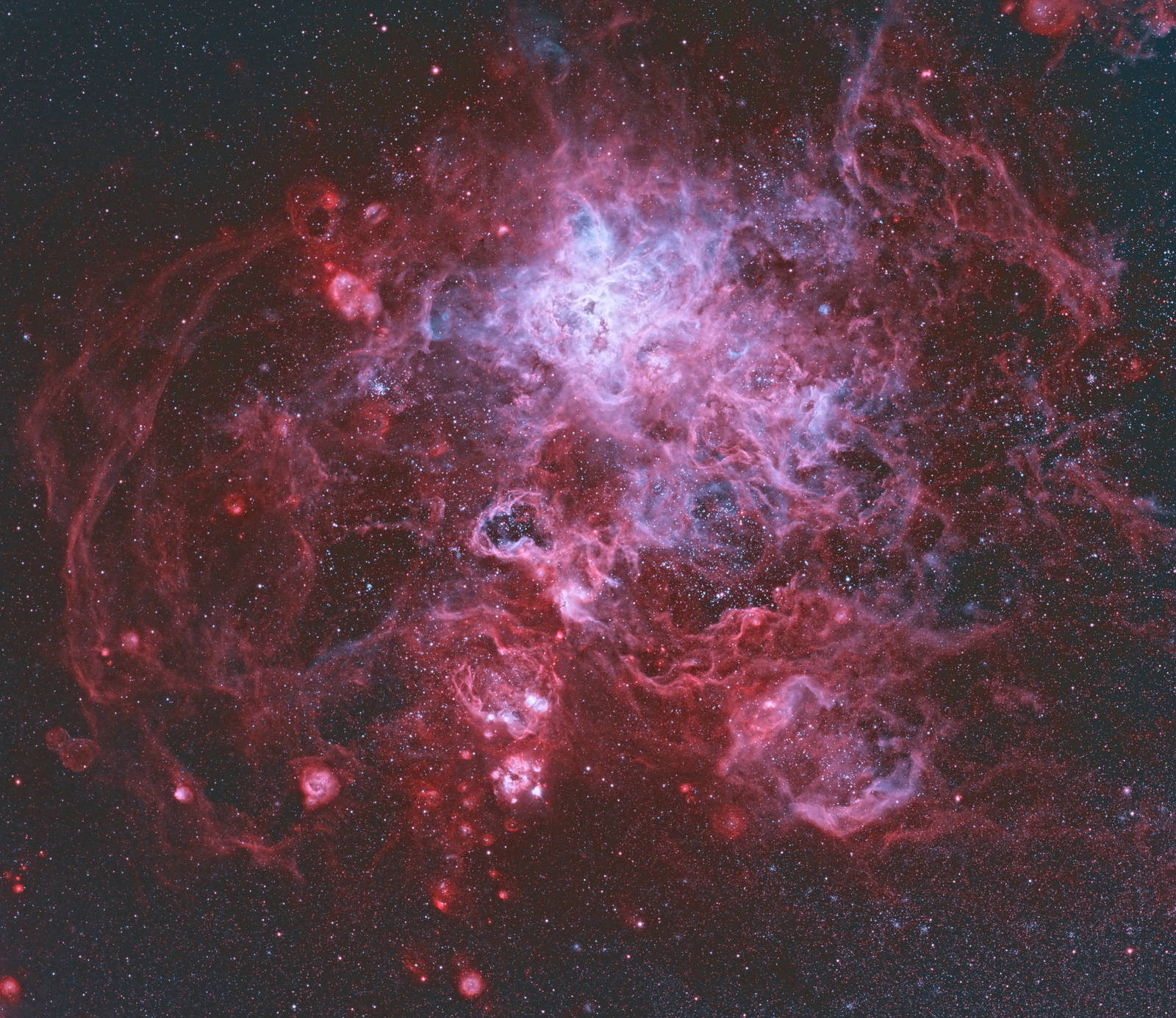 APOD: 2017 November 16 - The Tarantula Nebula