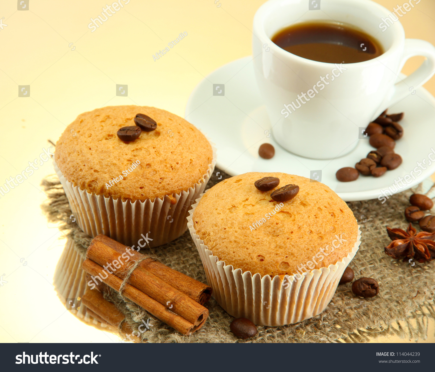 Tasty Muffin Cakes Spices On Burlap Stock Photo 114044239 - Shutterstock