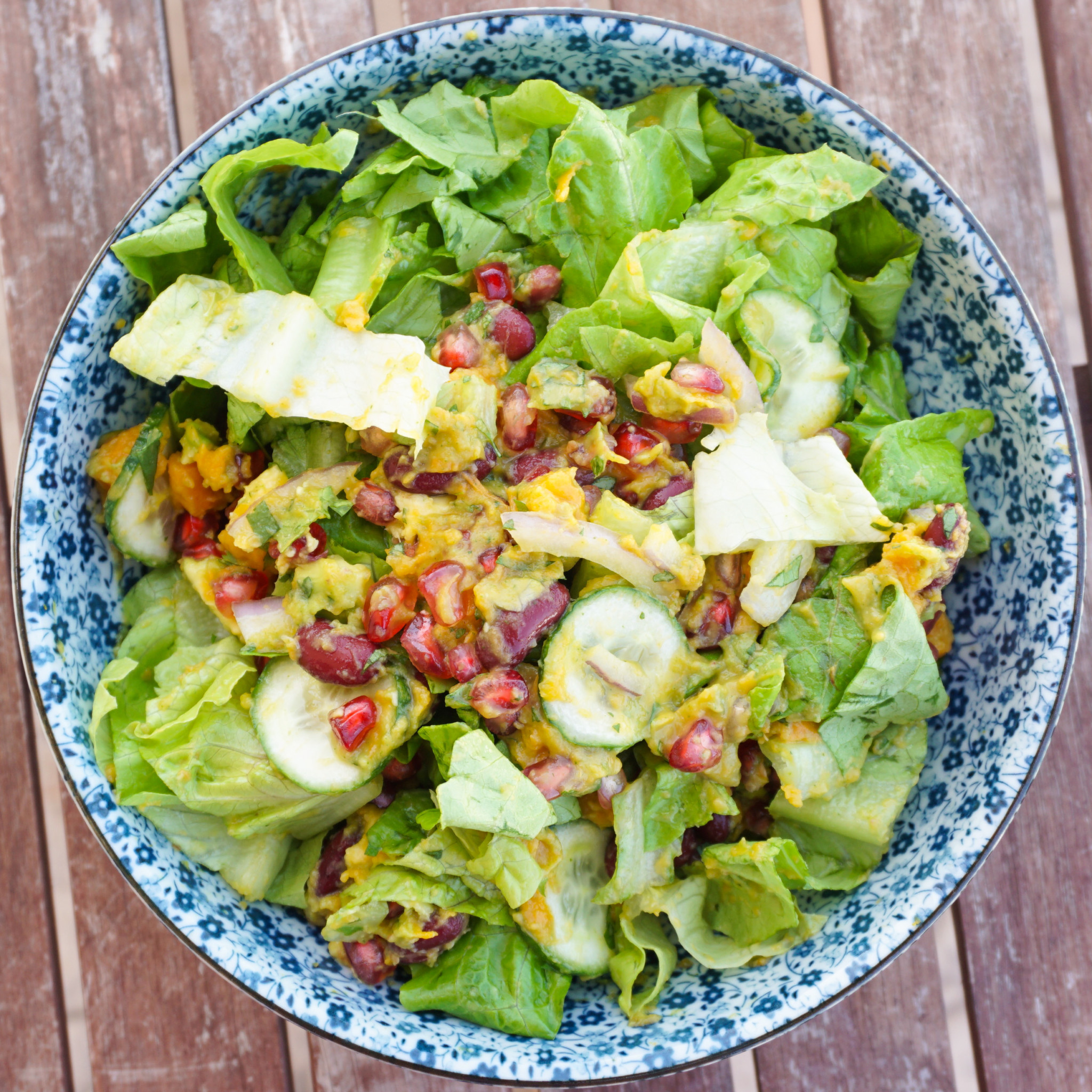 Avocado Pomegranate Salad - The Tasty K