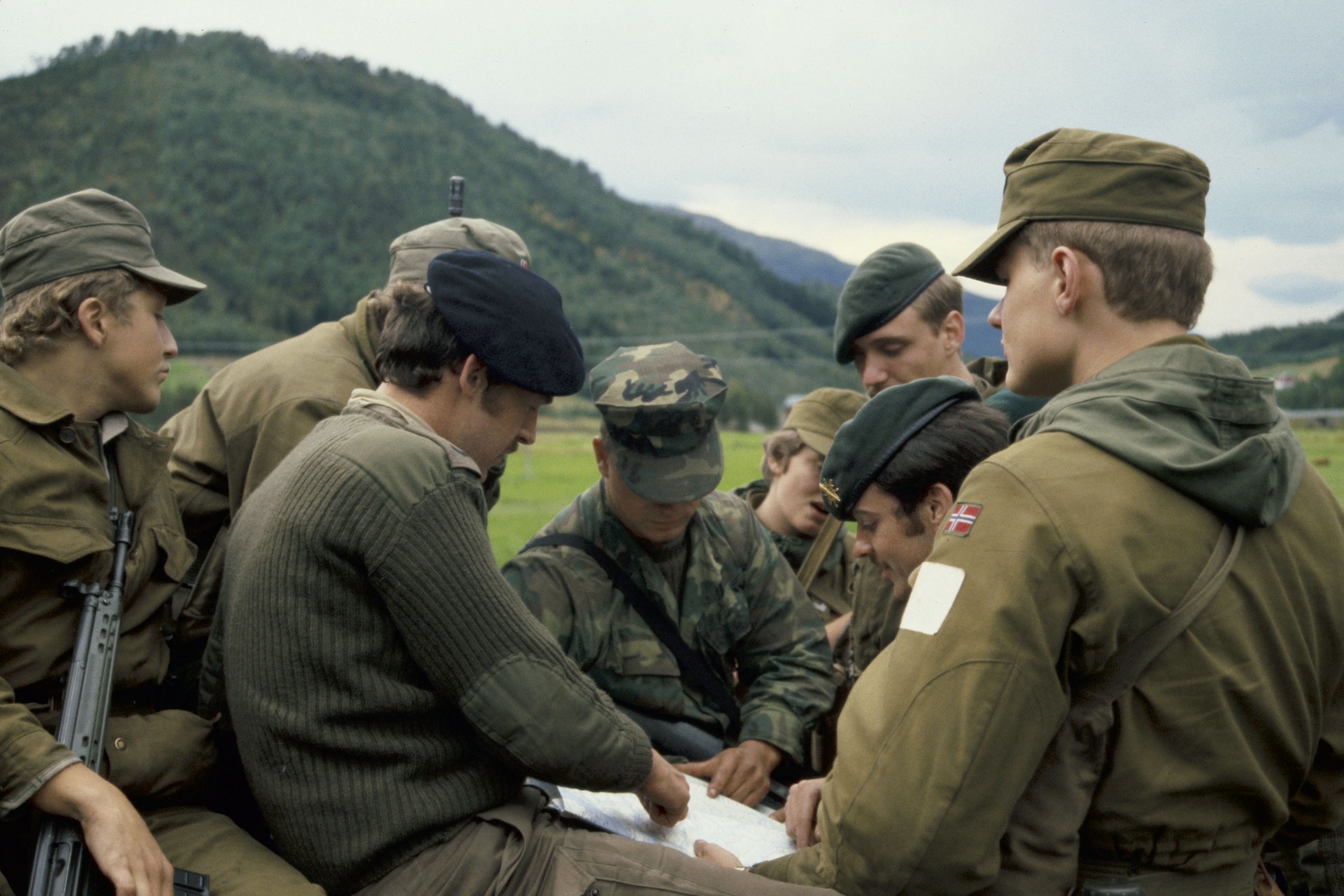 NATO Media Library: Teamwork Exercise - 09/01/80
