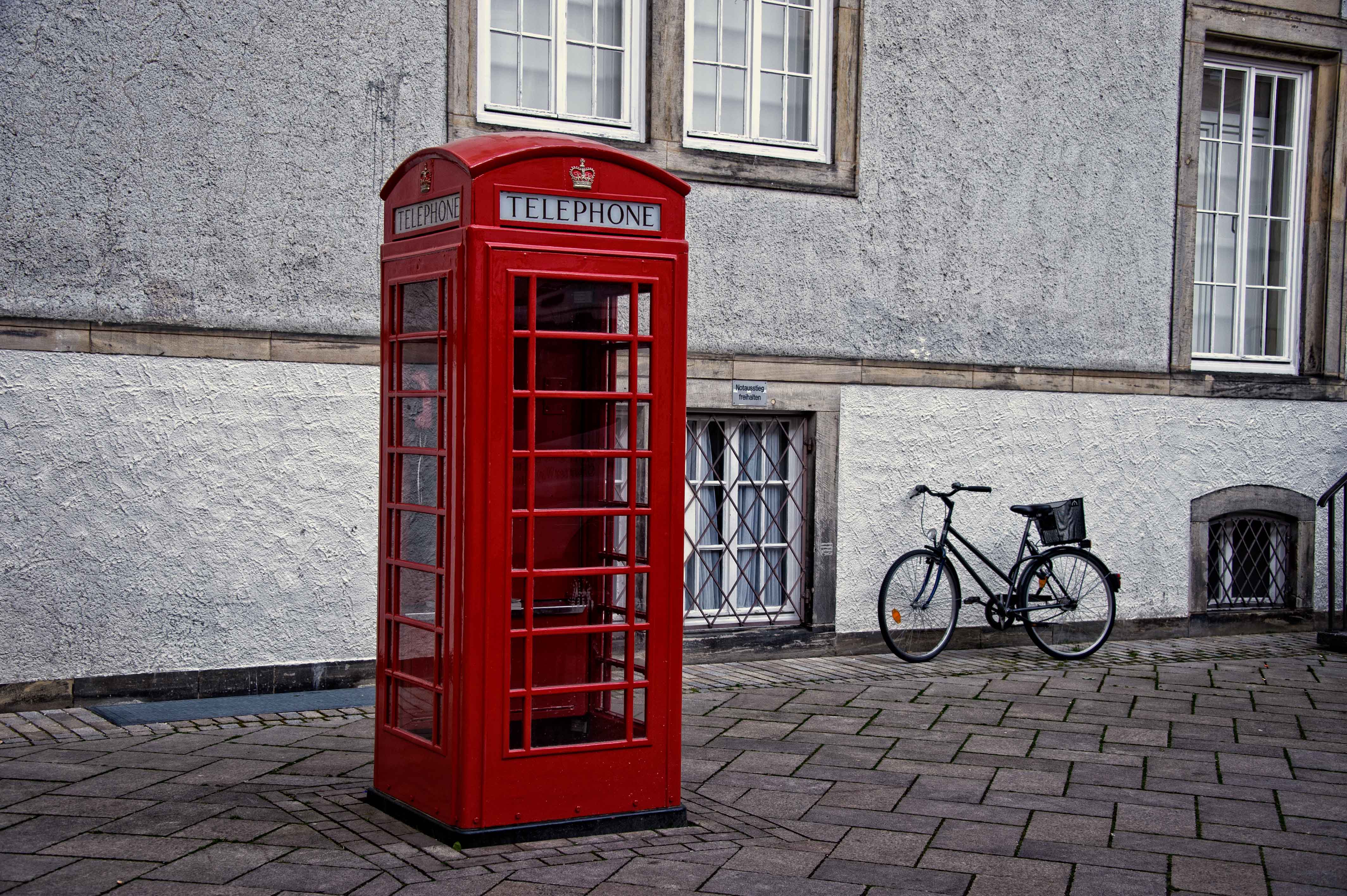 Telephone Booth | World in your eyes