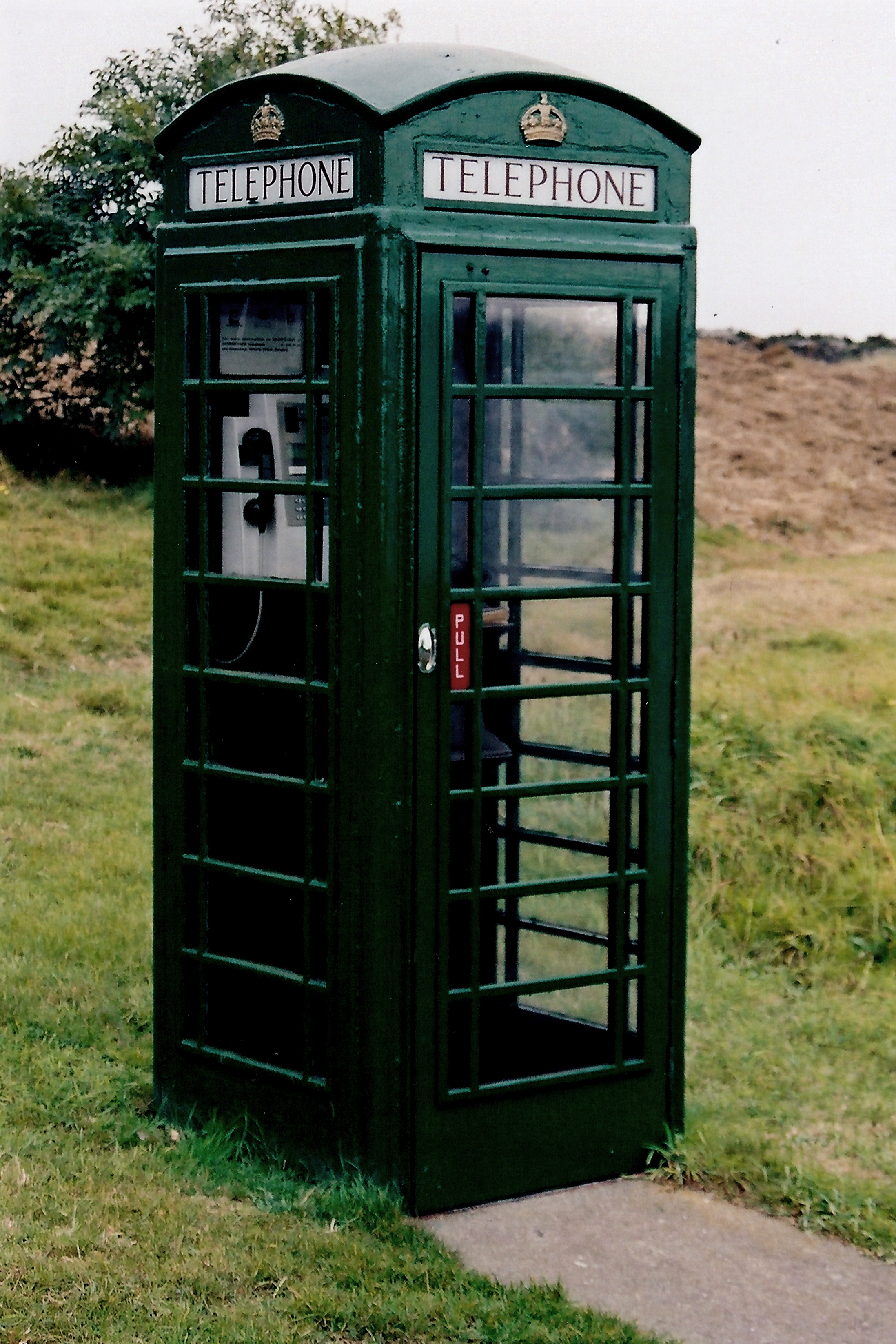File:Cregneash Village - Green telephone booth - geograph.org.uk ...