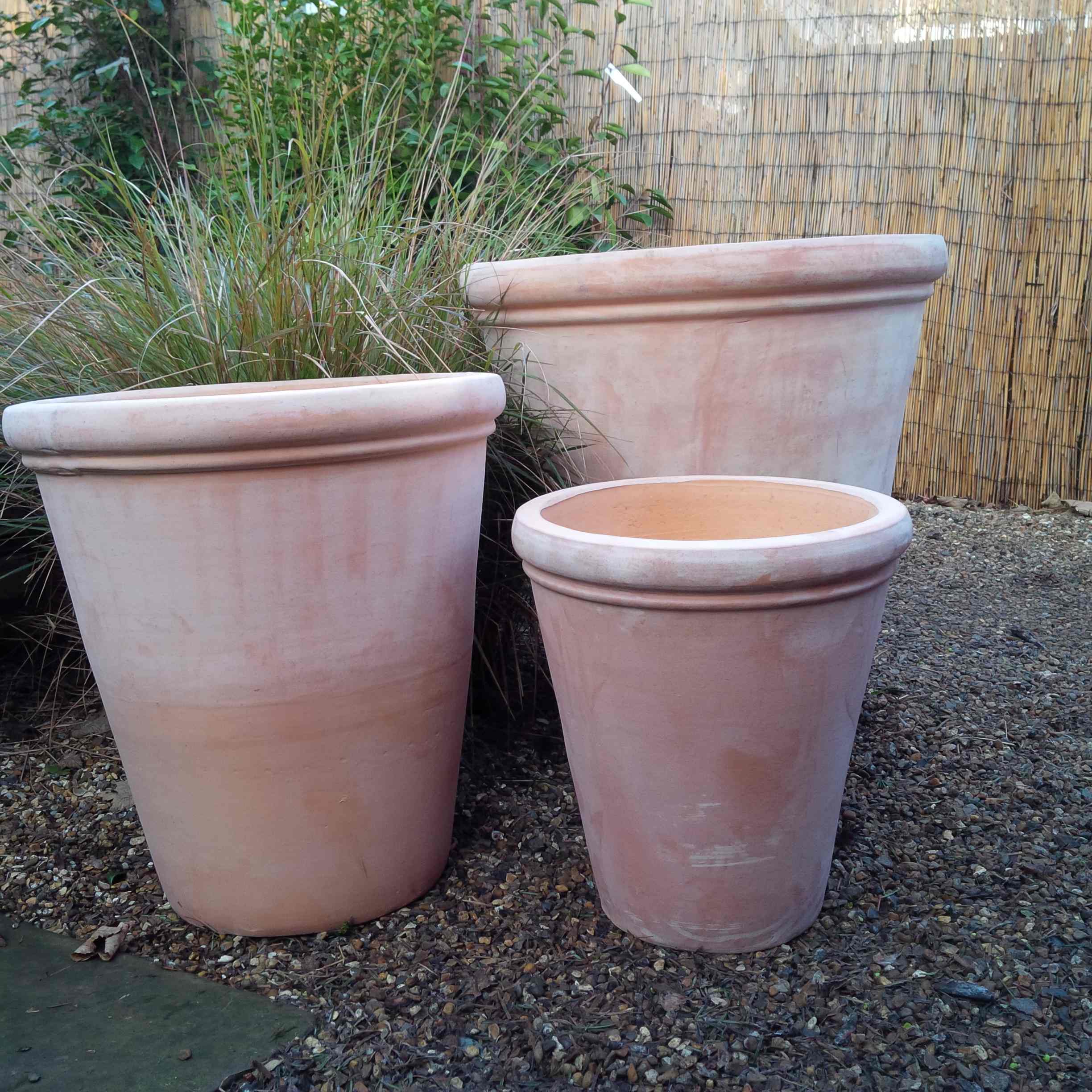 Terracotta Garden Pot: Delivery across SW London