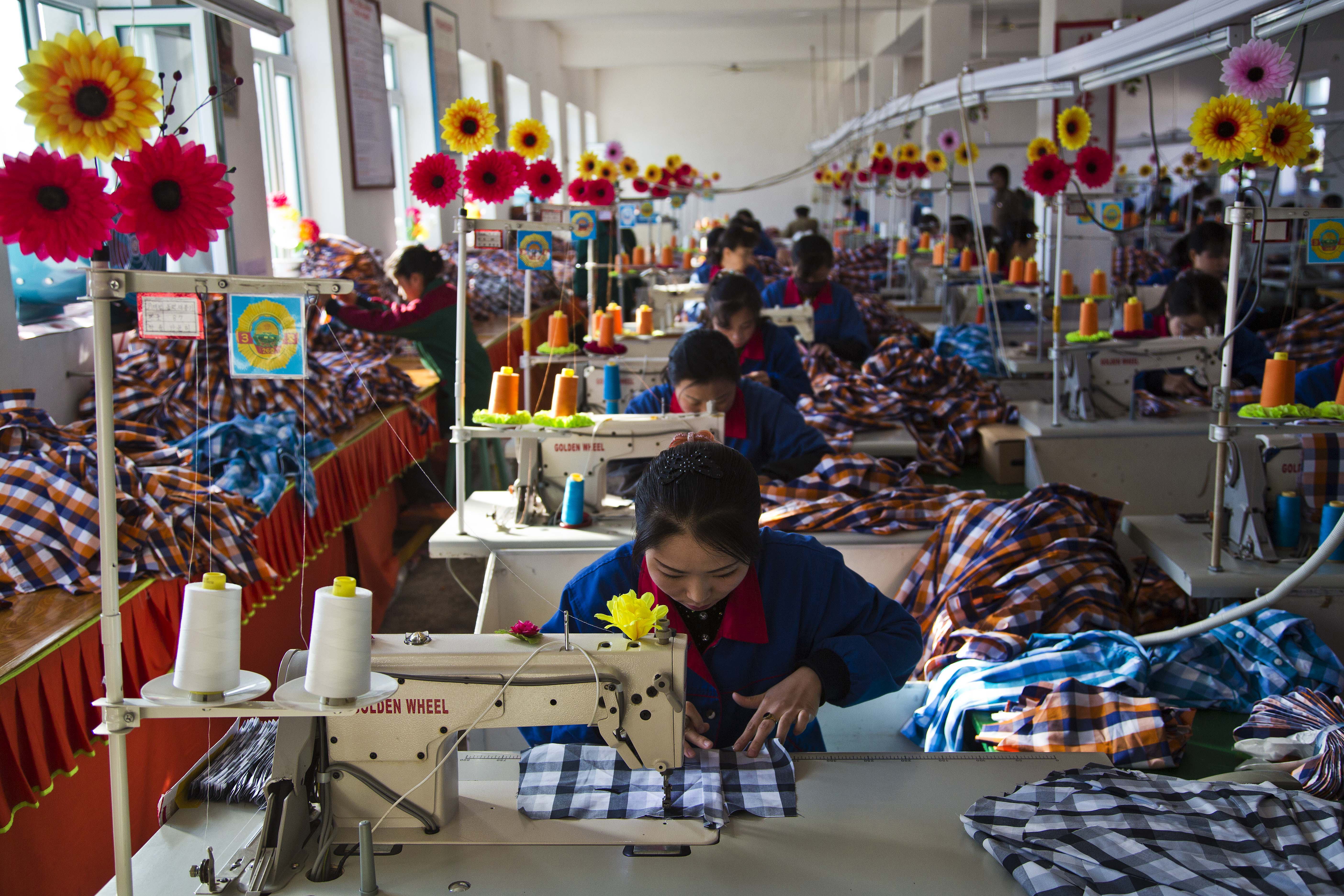 Korean Textile Industry Losing Production Capabilities - BusinessKorea