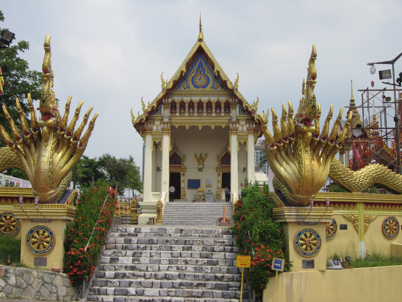 Pretty Simply Normal: Landmarks of Selangor: Wat Thai Buddhist Chetawan
