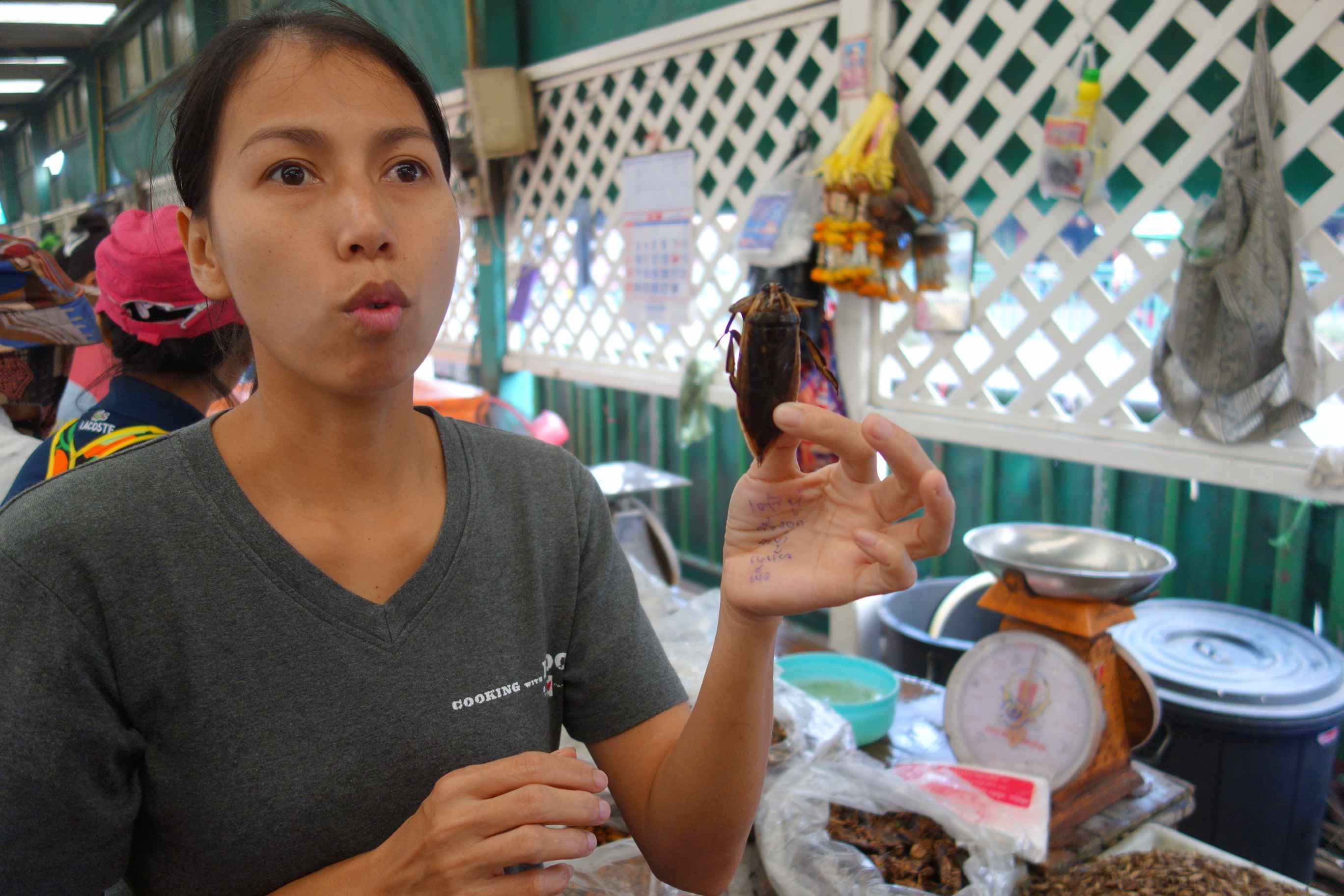 Thailand 2014: Cooking with Poo - Efficient Asian Man