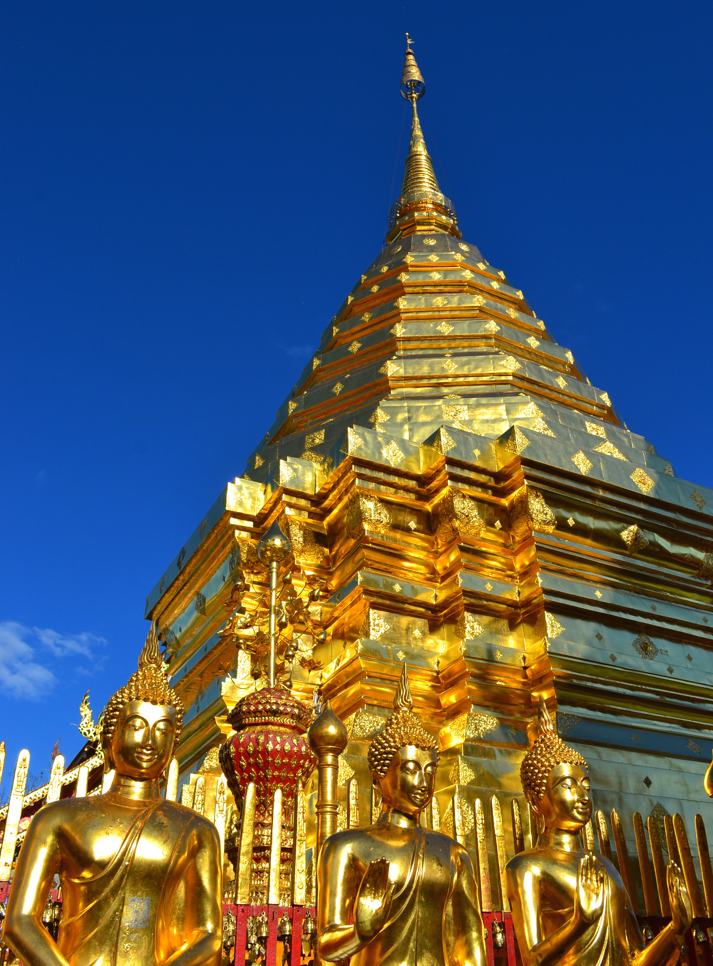 File:Thailand Wat Phra That Doi Suthep Temple Golden Mount with ...