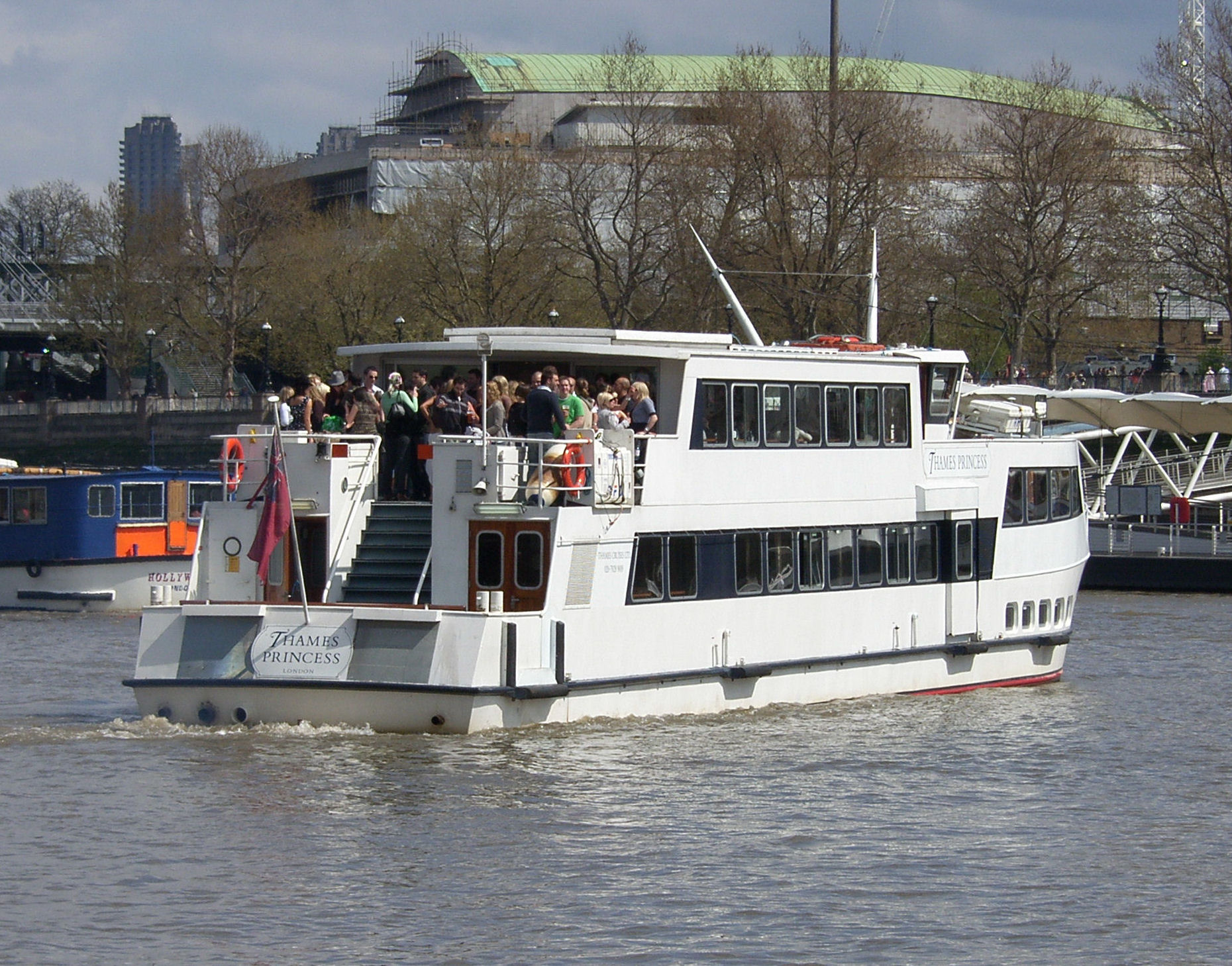 Thames Boat Hire - Thames River Tours | Thames River Cruises ...