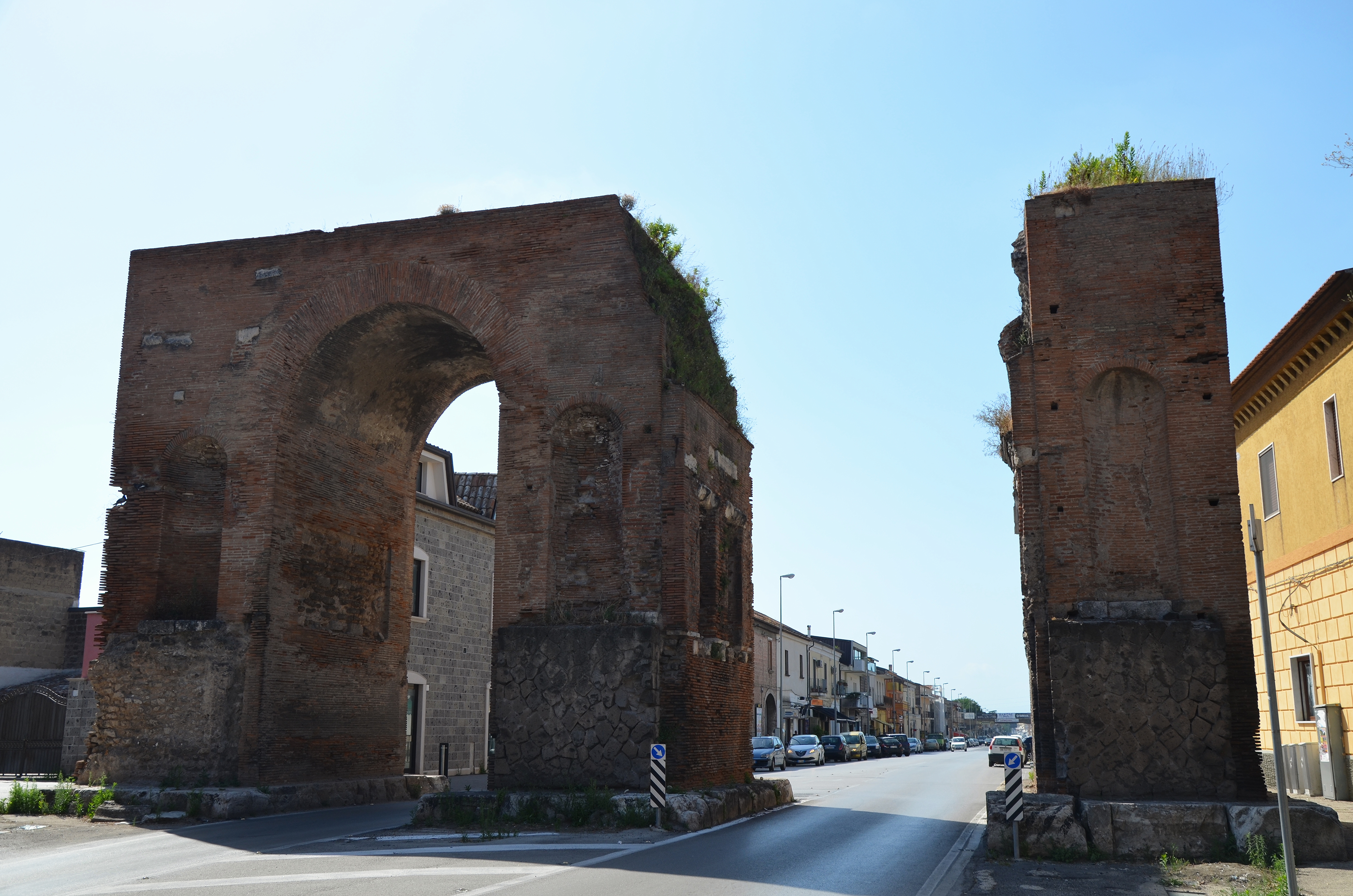 File:The Arch of Hadrian spanning the Appian Way, Southern side ...