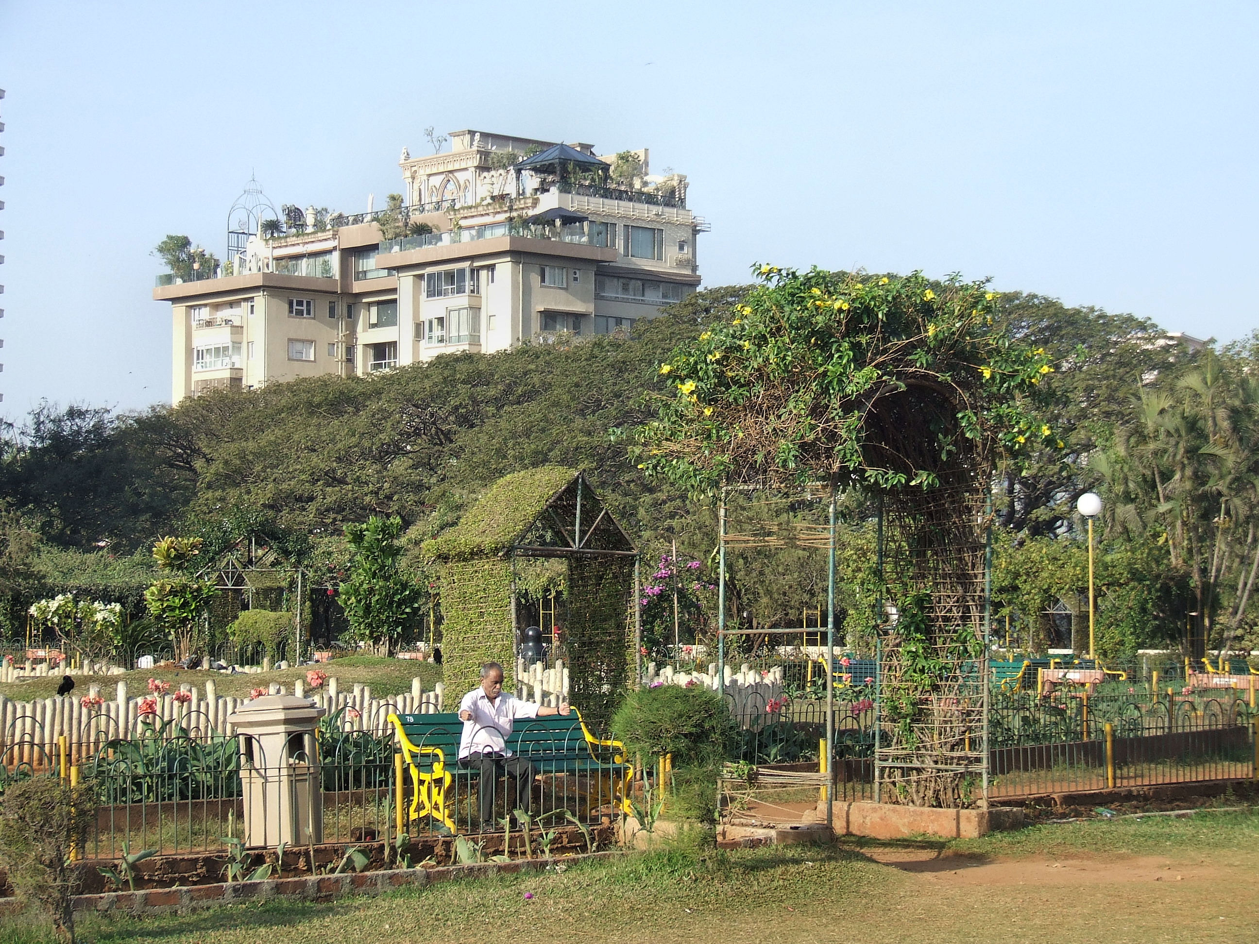 The Hanging Gardens, Mumbai | photo page - everystockphoto