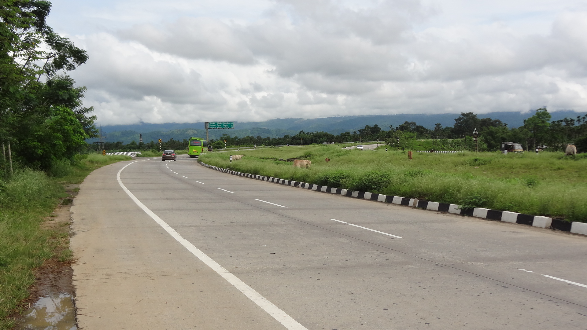 The Highway Curve NH37 to Nagaon by arnavg on DeviantArt