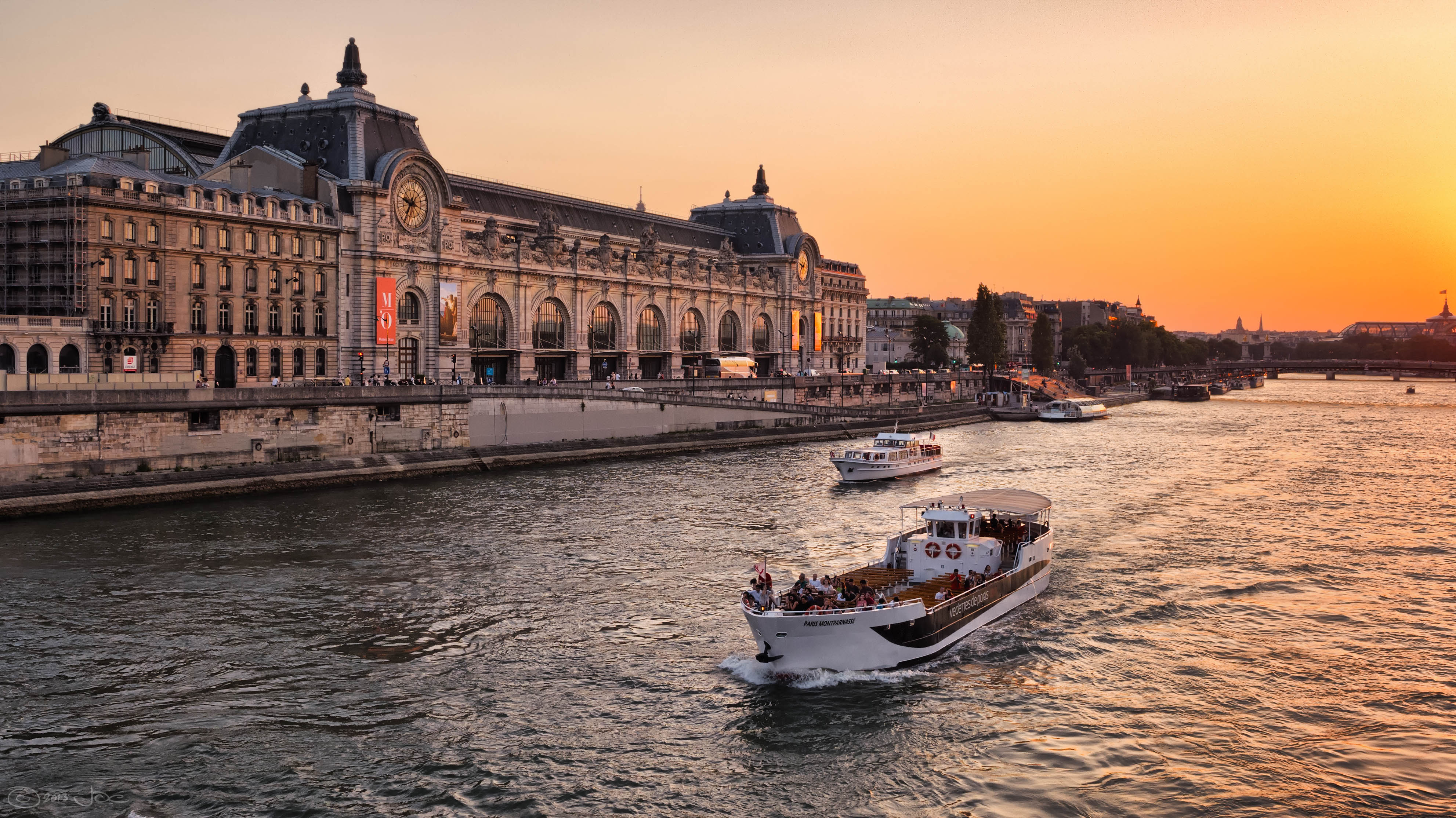 The musée d'orsay at sunset photo