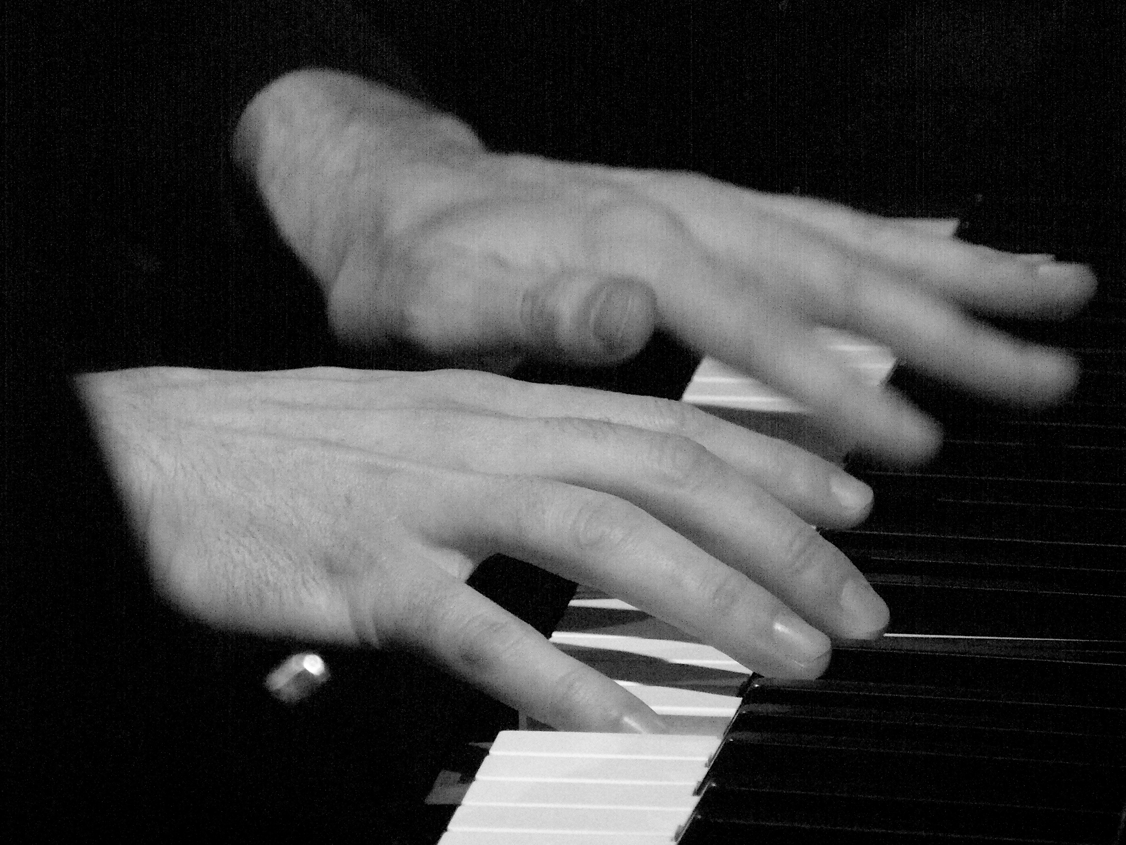 The pianoman photo
