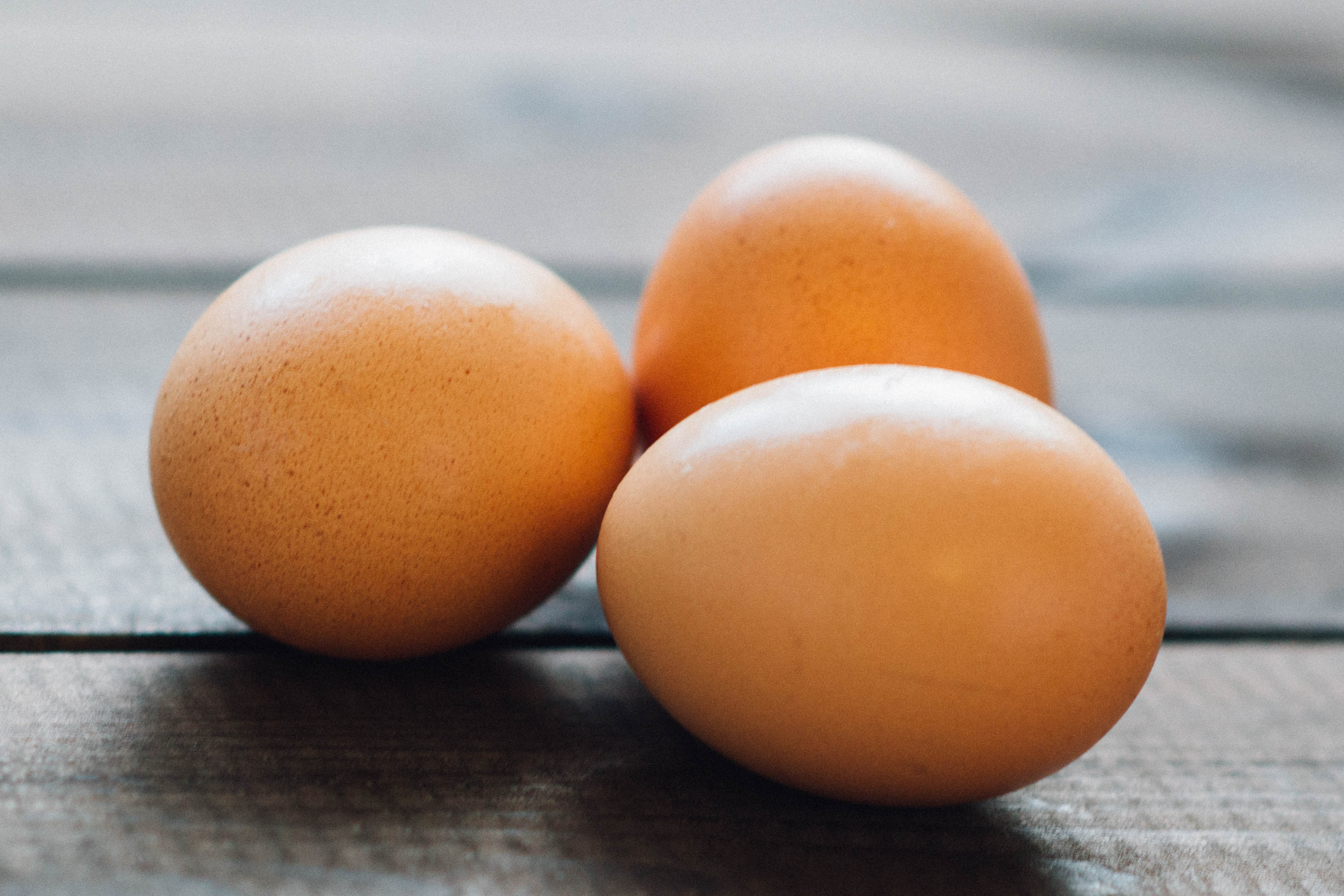 File:Three chicken eggs.jpg - Wikimedia Commons