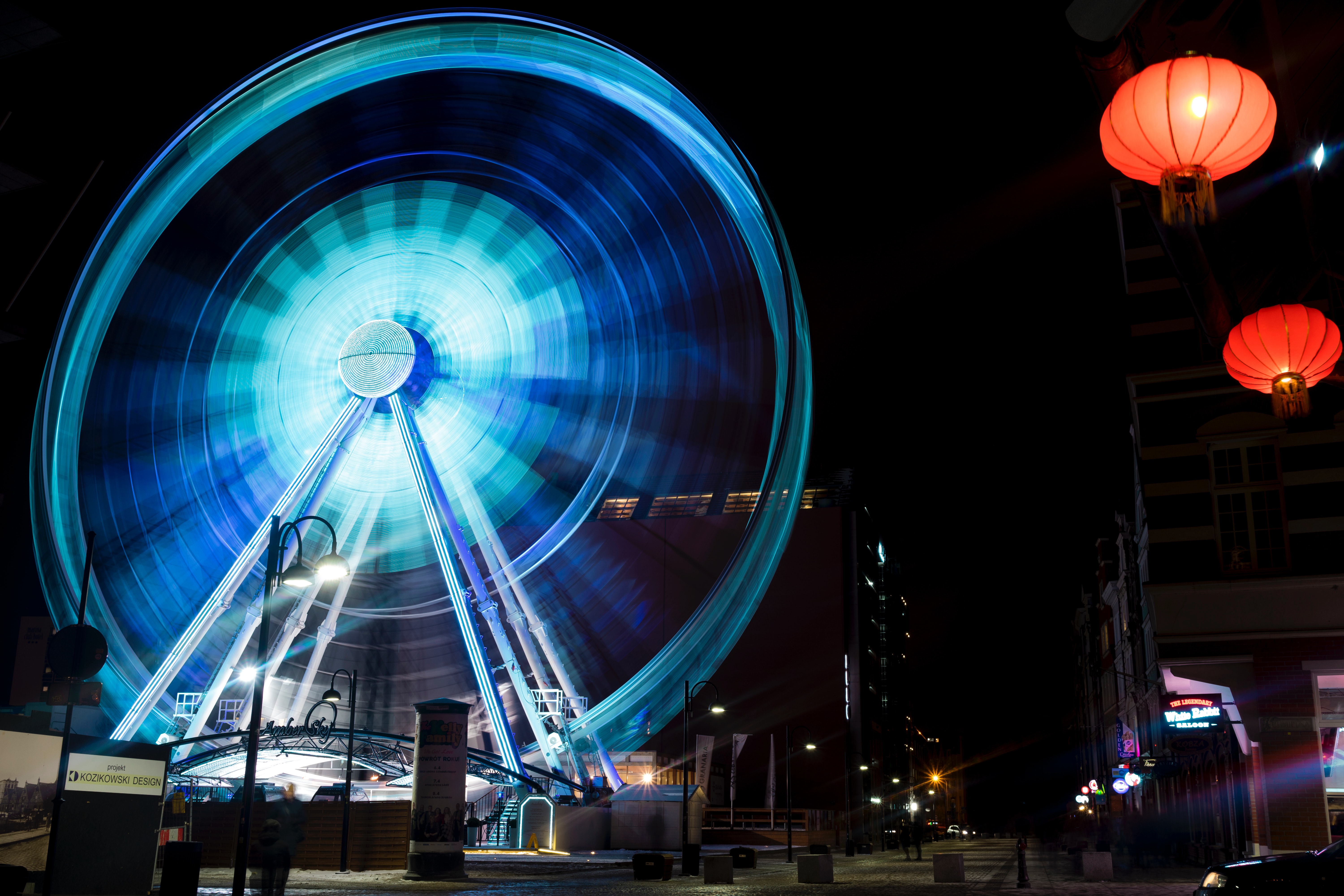 Time lapse photography of blue lighted ferries wheel