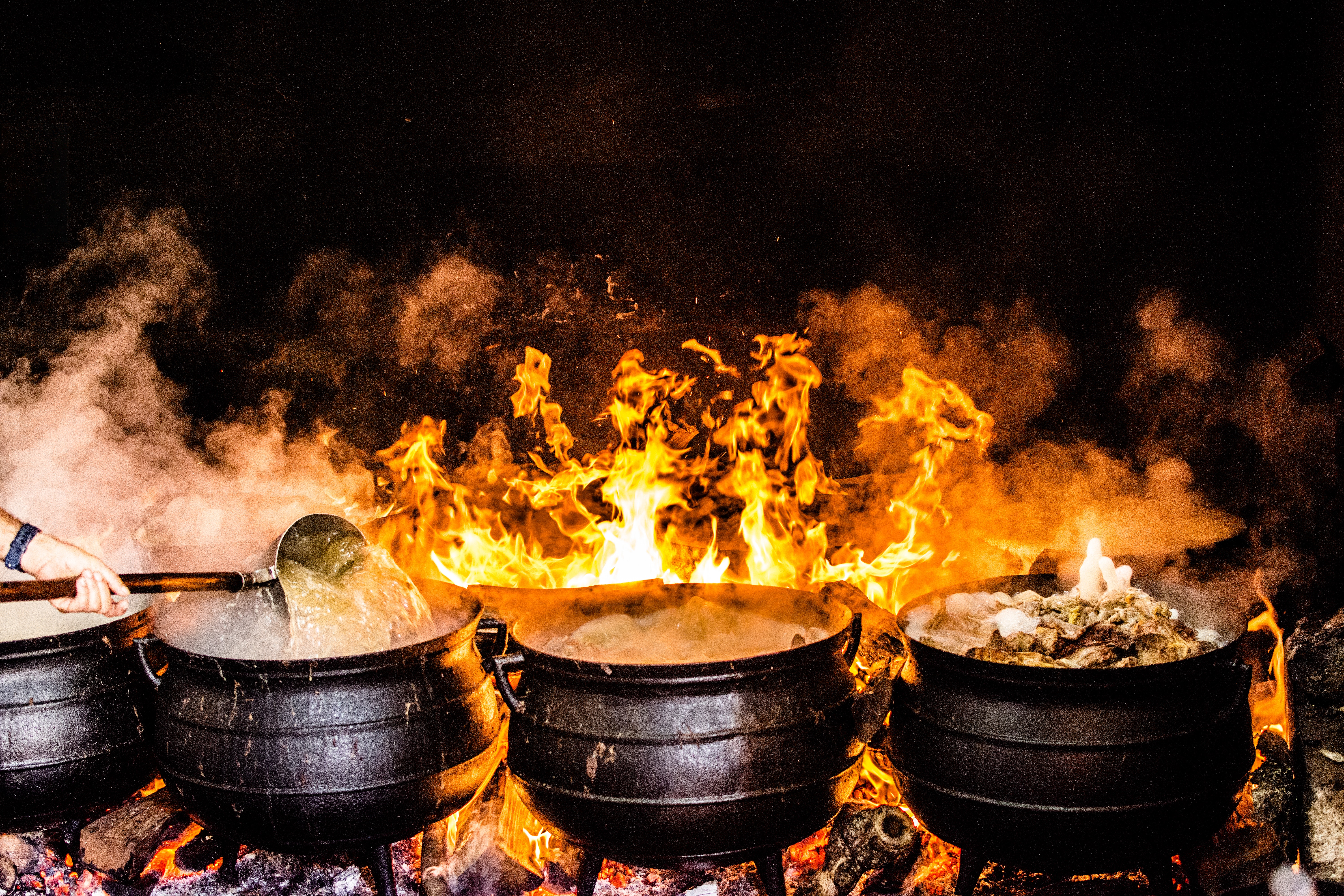Time Lapse Photography of Four Black Metal Cooking Wares, Ash, Warmly, Smoke, Pots, HQ Photo