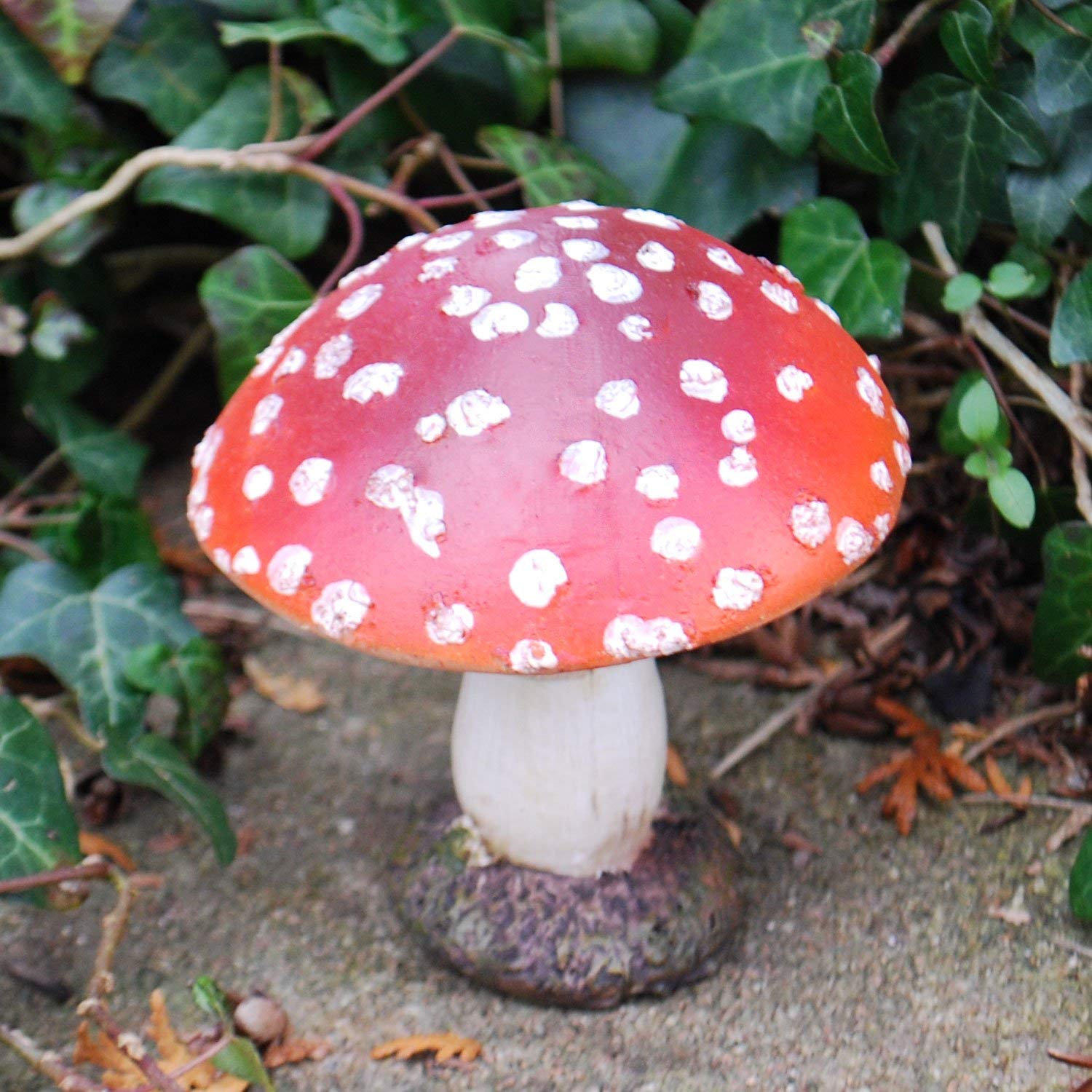 Pair of Red Resin Mushroom Toadstool Garden Ornaments: Amazon.co.uk ...