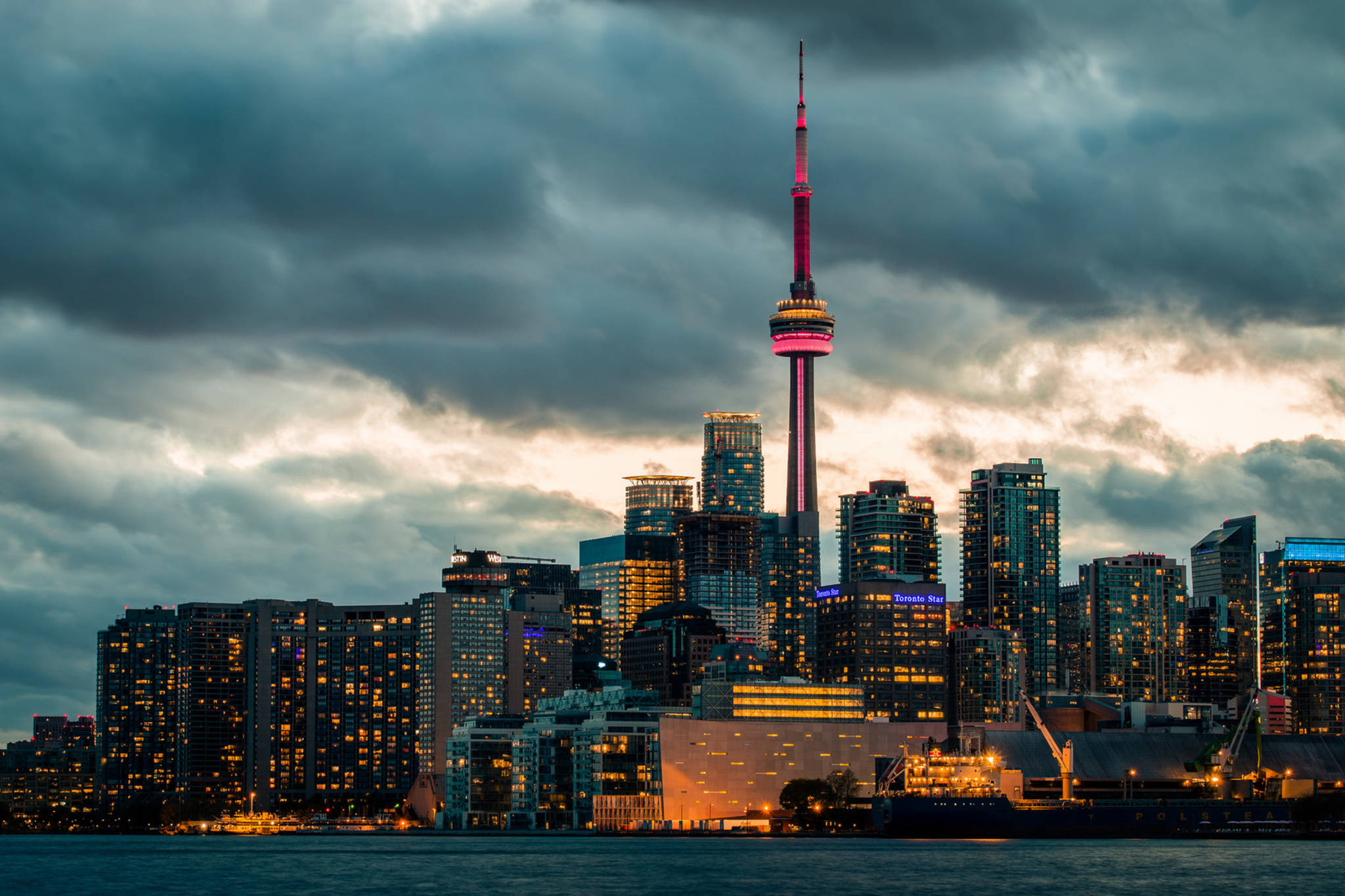 24 Hours in Toronto | Cadence Mag