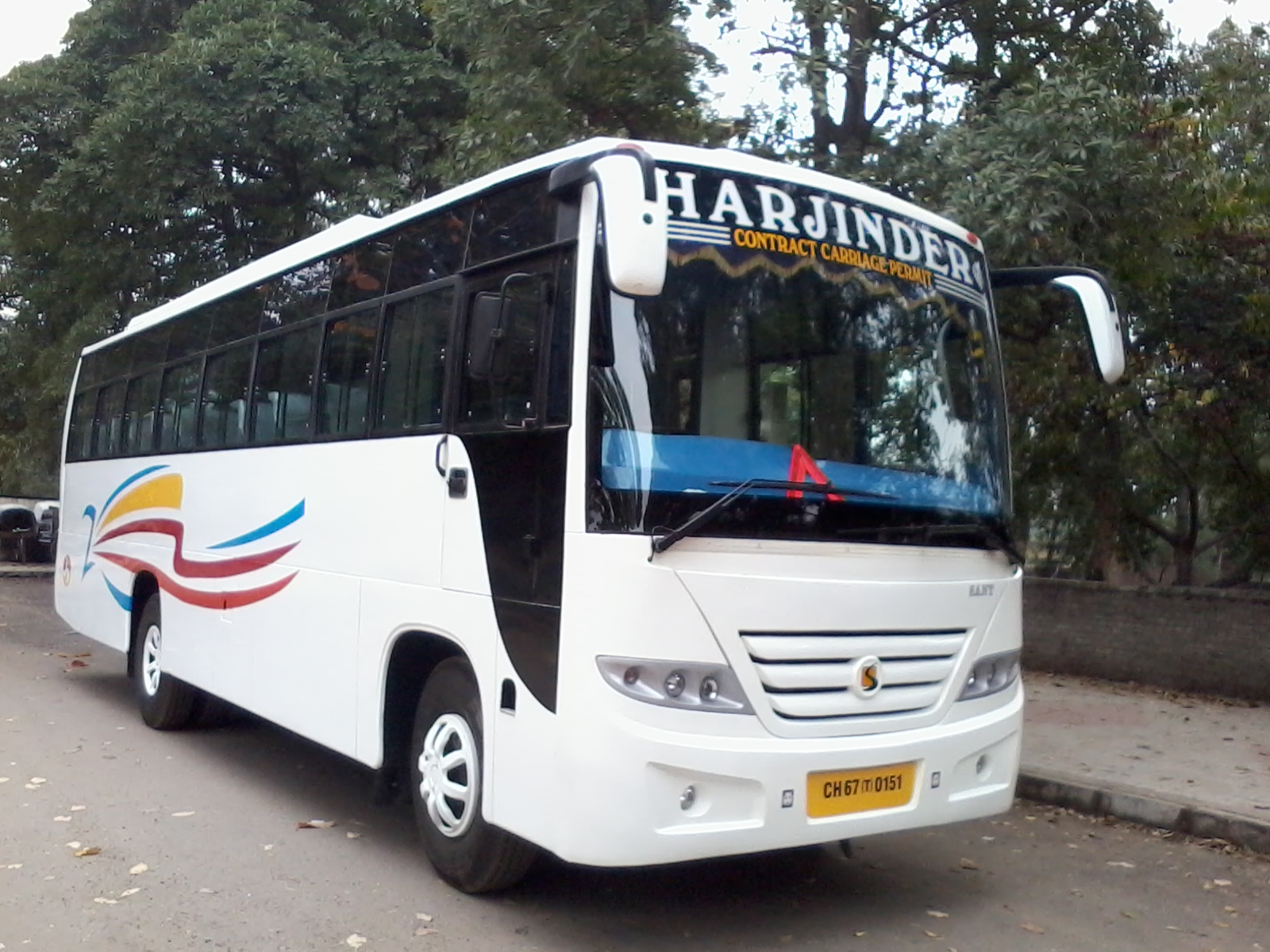 Harjinder Tourist Bus Service in Sector 35 C , Chandigarh | LocalDiaries