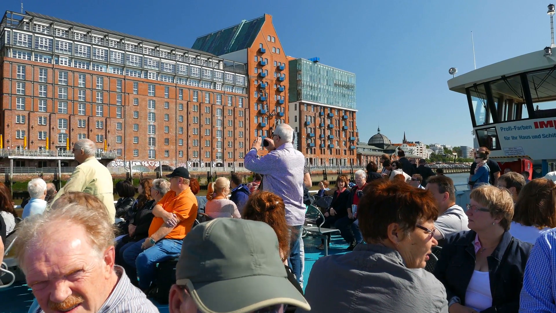 Hamburg passengers tourists crowded crowds touring the Port Harbour ...