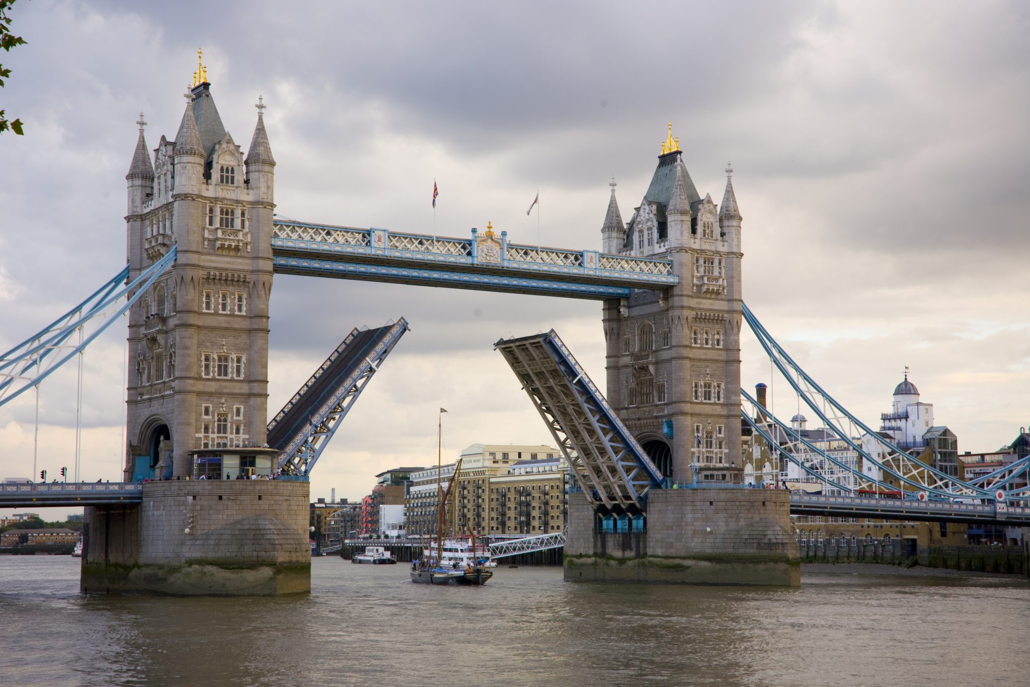 Tower Bridge Exhibition launches £1 ticket for local residents ...