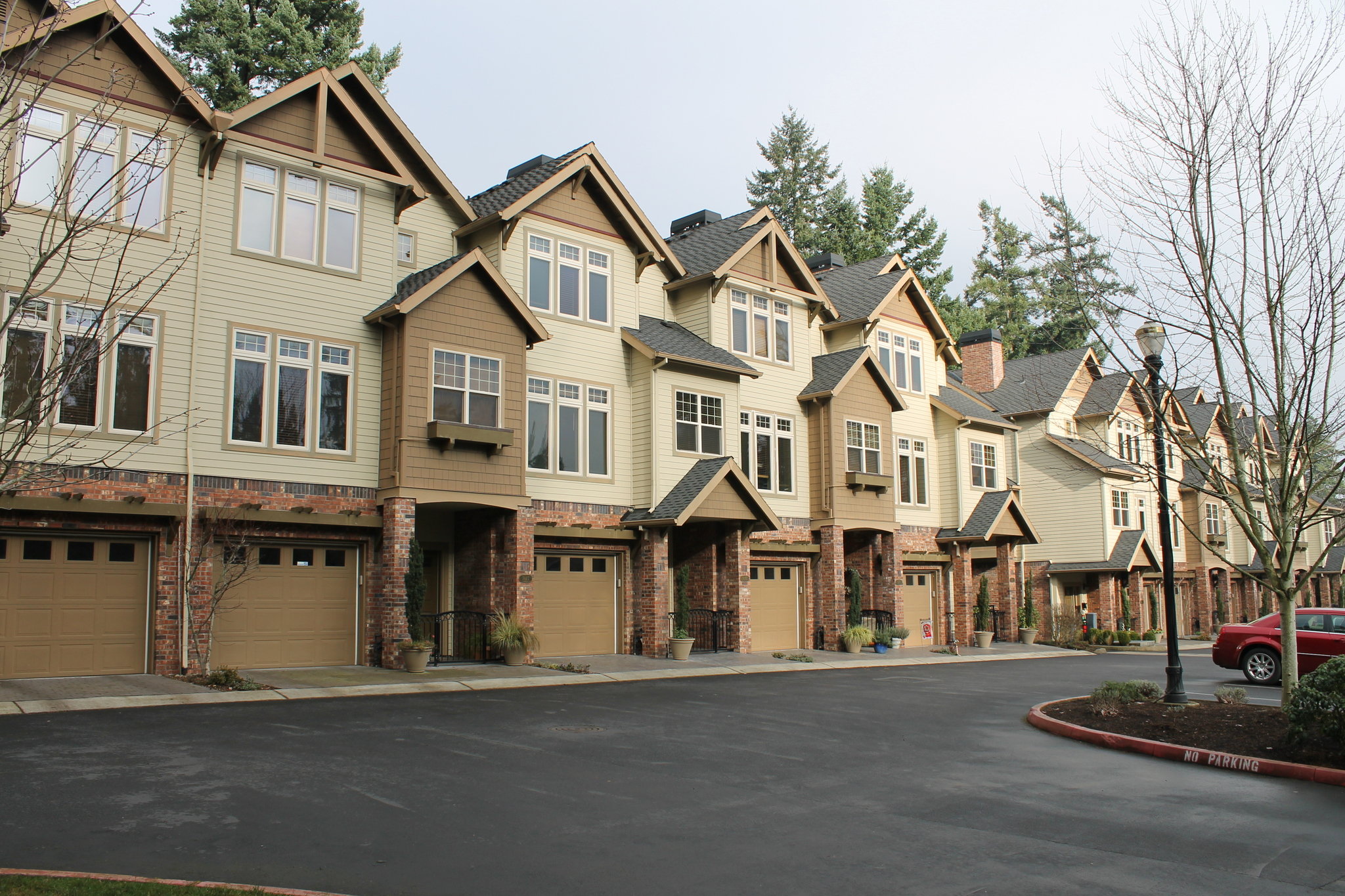 Lake Oswego luxury townhouse owners suing developers for $5 million ...