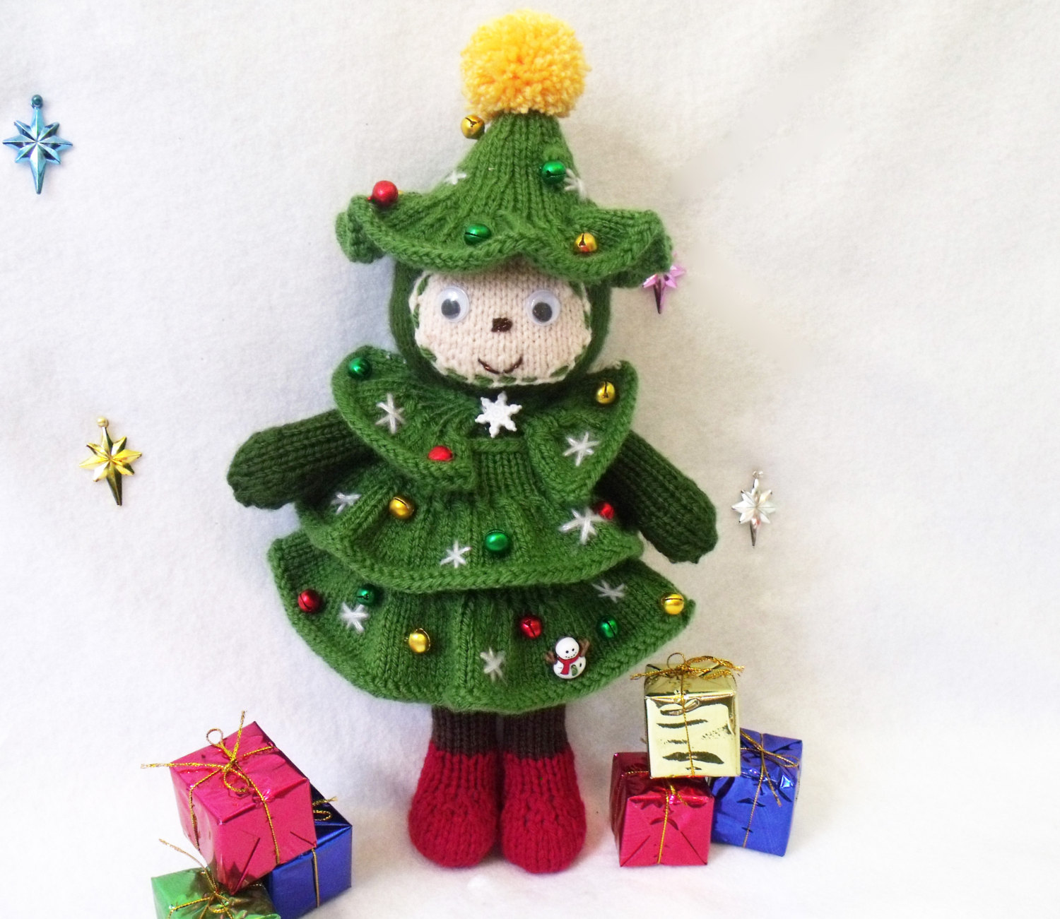 Christmas tree doll. Toy knitting pattern. Christmas