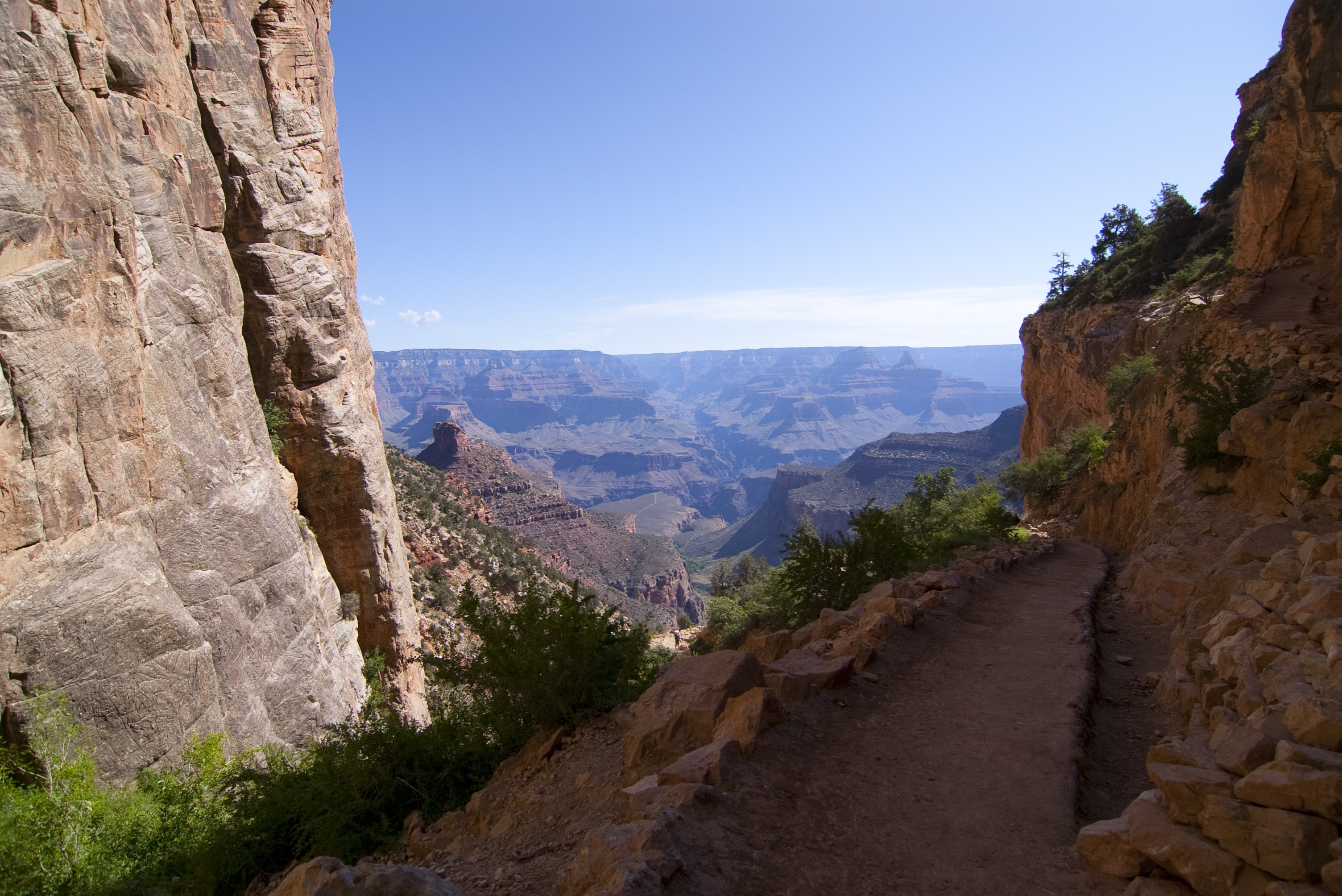 Free Stock Photo 3161-grand canyon walking track | freeimageslive