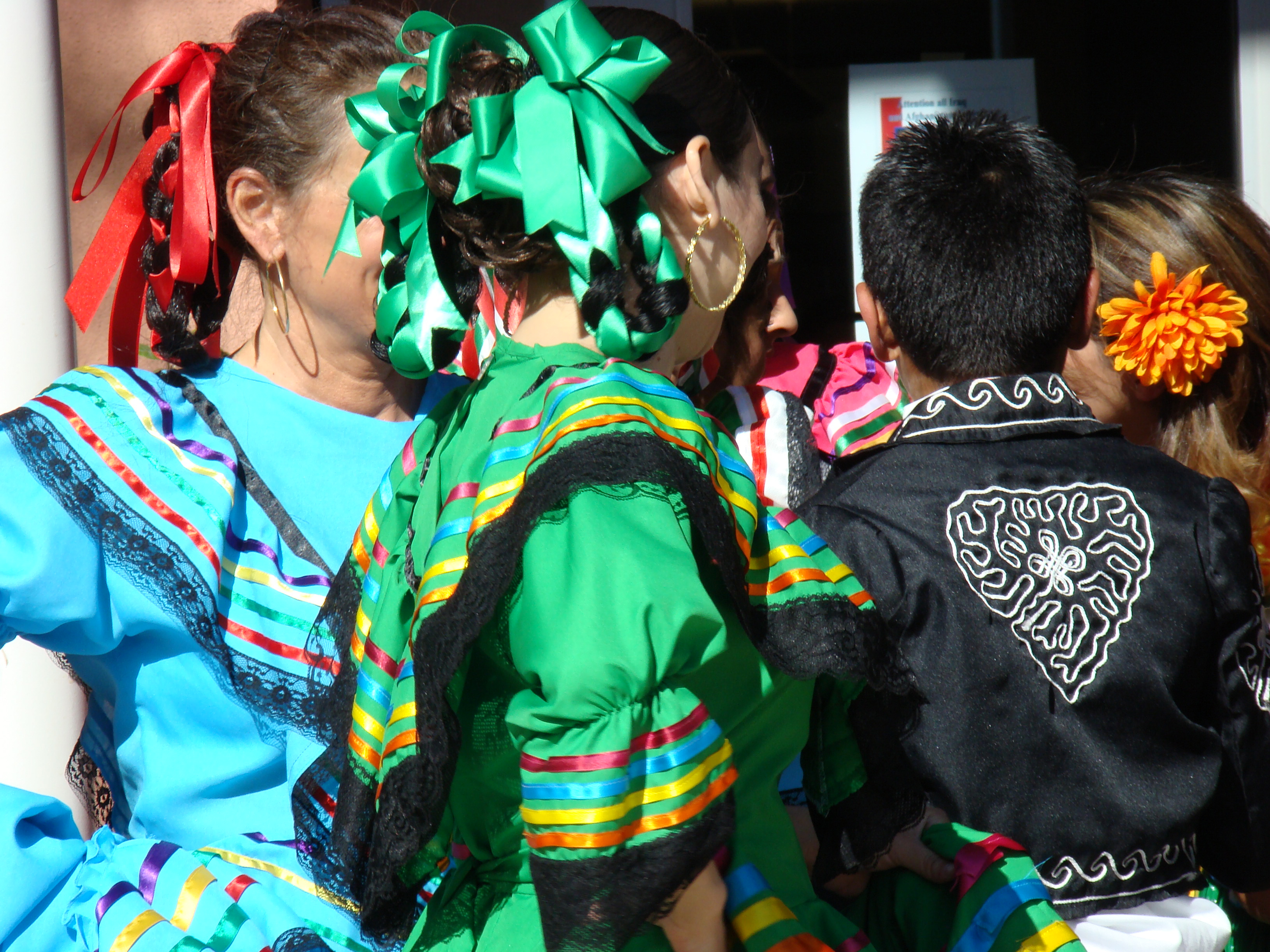 Traditional mexican baile folklorico photo