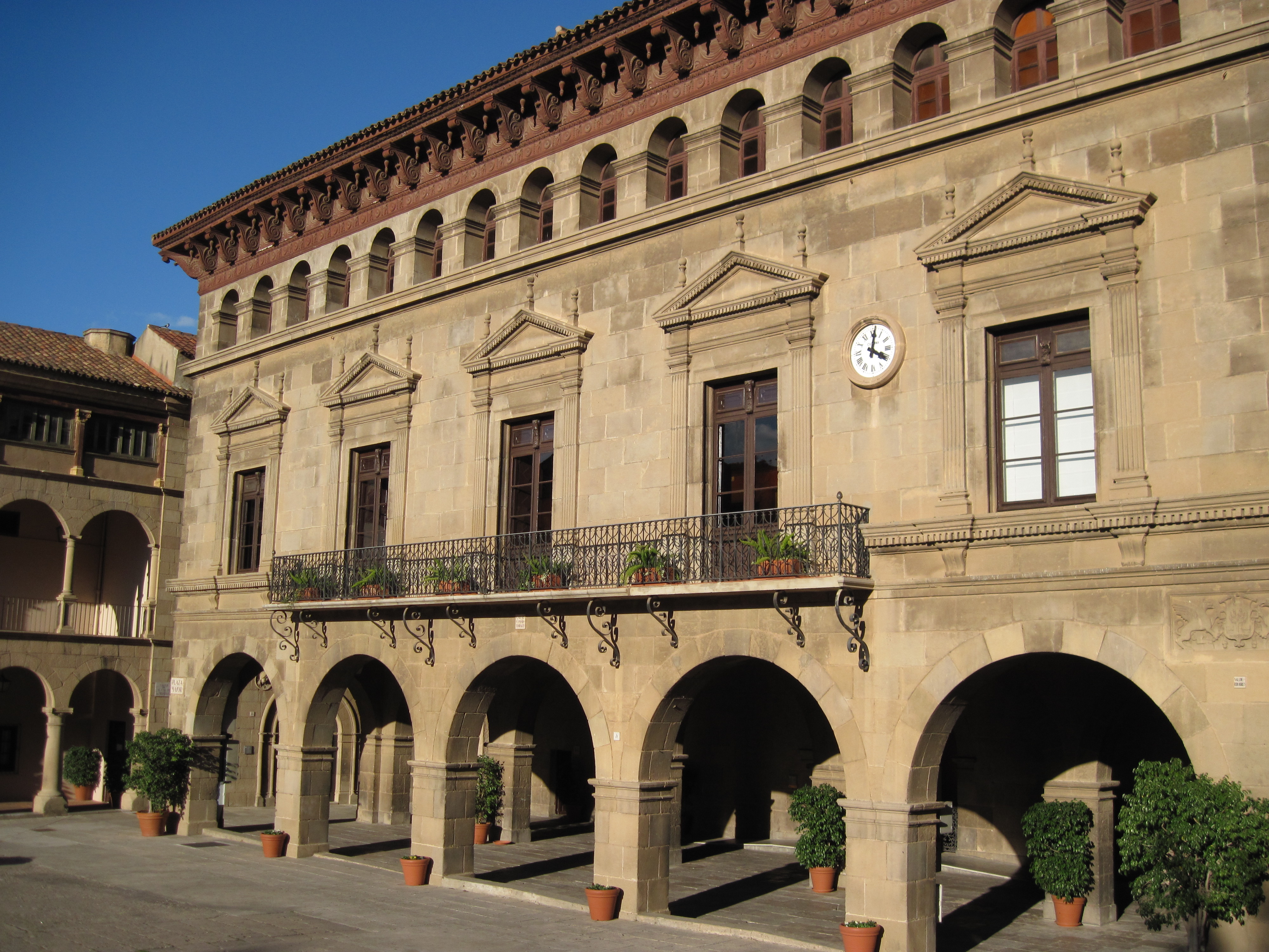 Traditional spanish building photo