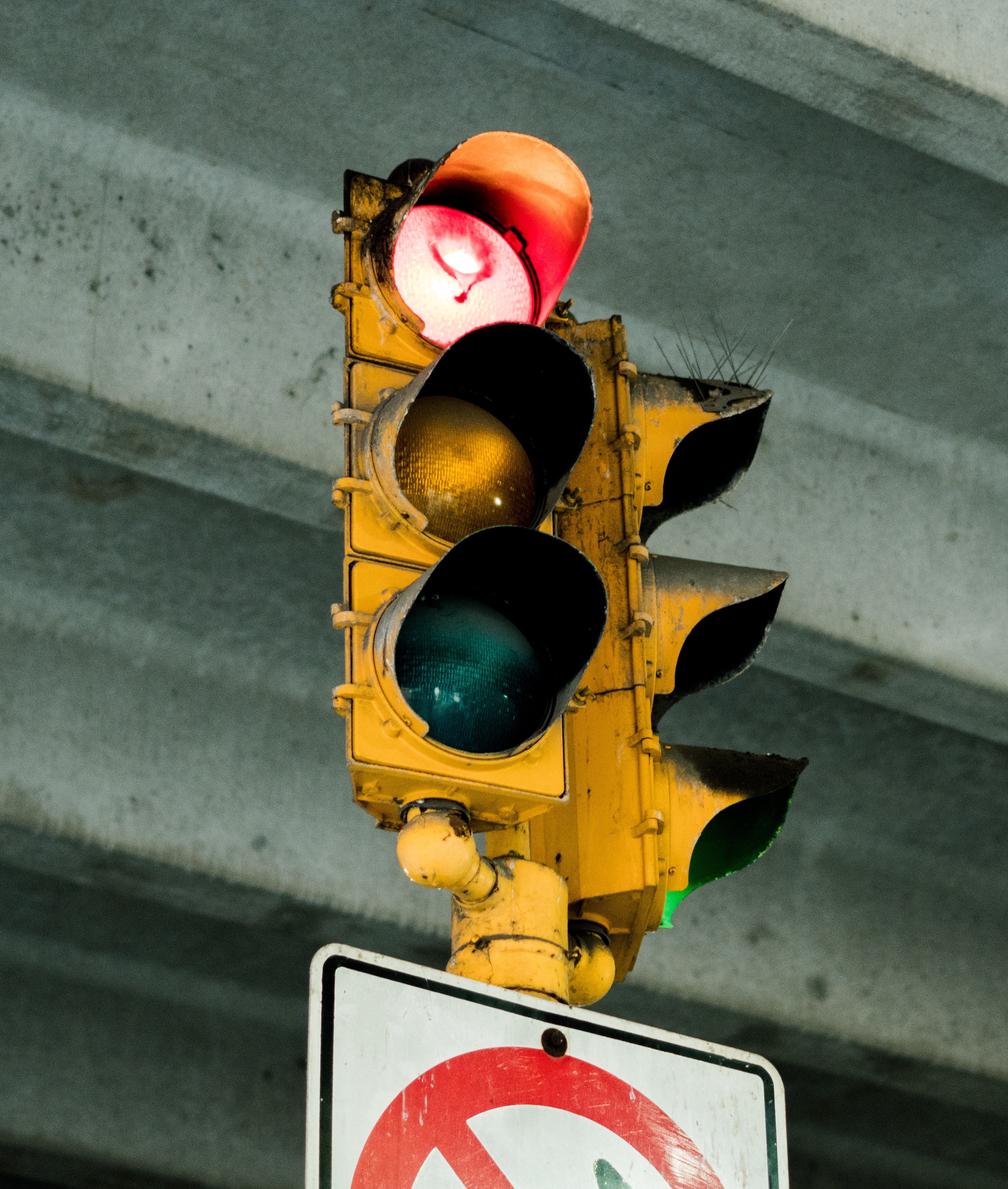A Brief History of Traffic Lights - Artsy