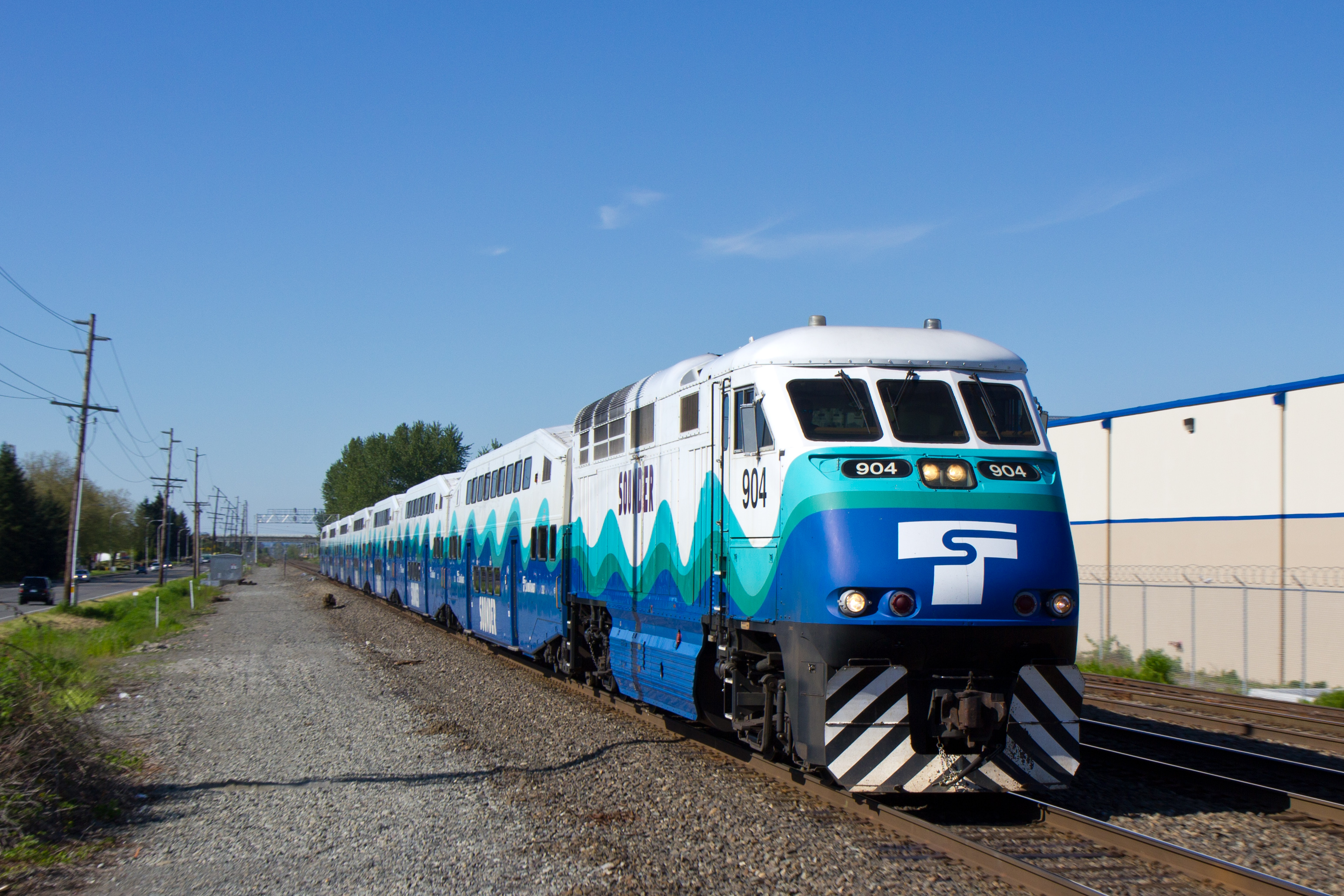 File:Sounder train 1509 approaching Auburn.jpg - Wikimedia Commons