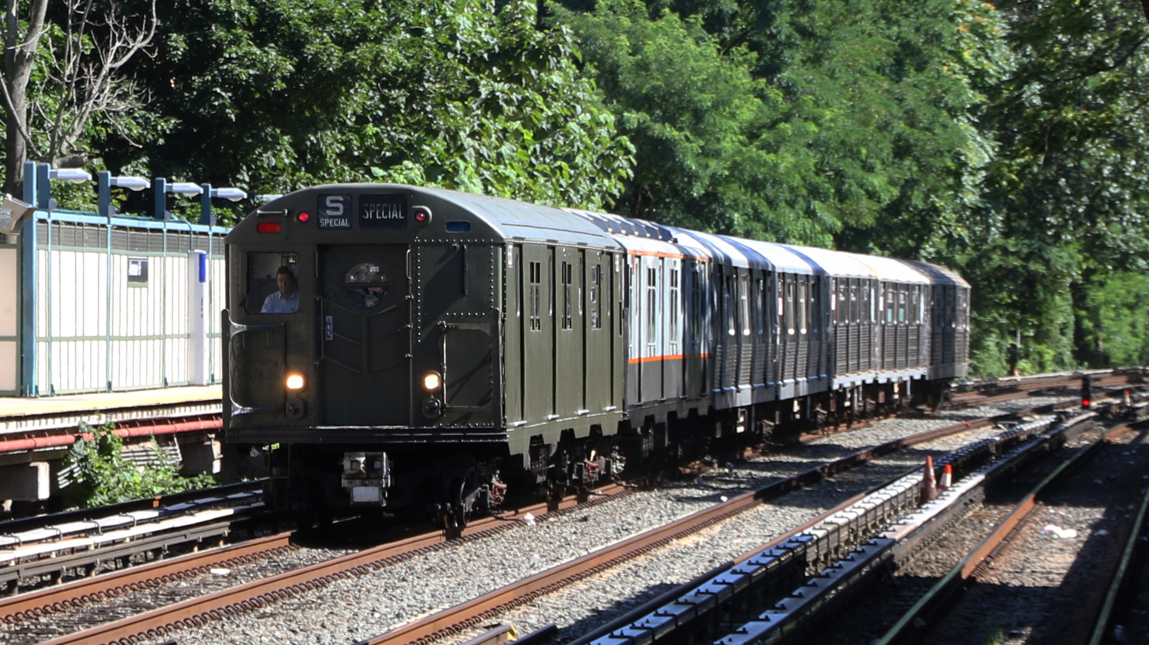 R16 (New York City Subway car) - Wikipedia
