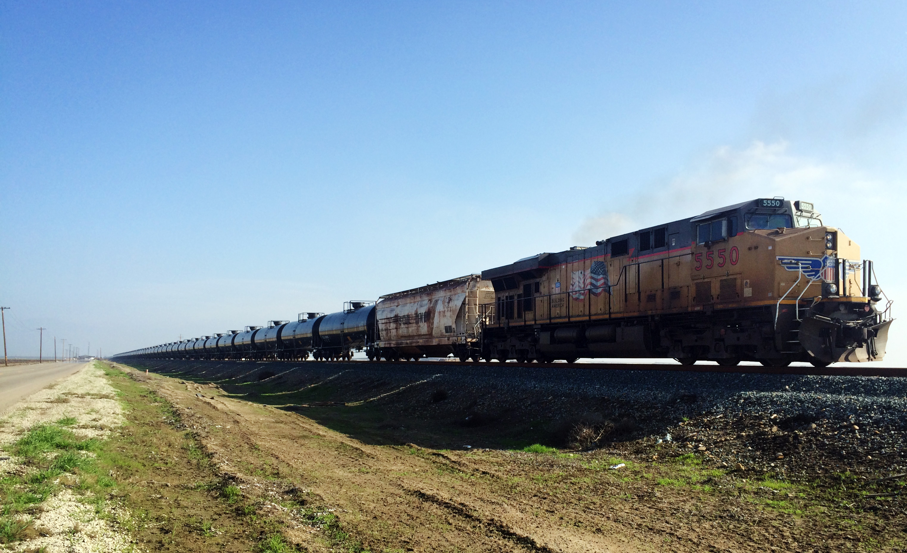 Groups Sue to Stop Daily 100-Car Train Deliveries of Toxic Crude Oil ...