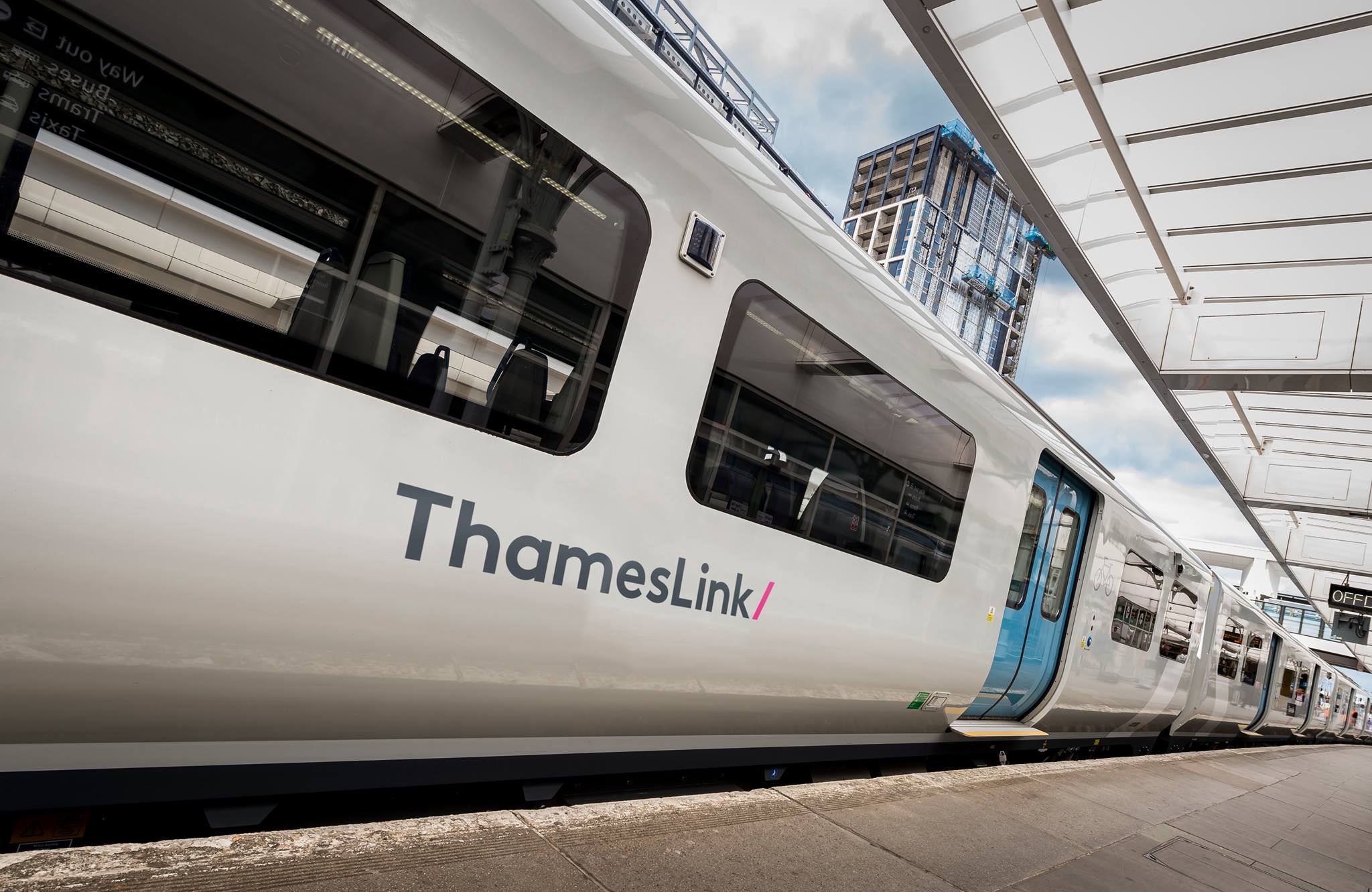 Live Train Arrivals | Live Train Departures | Thameslink