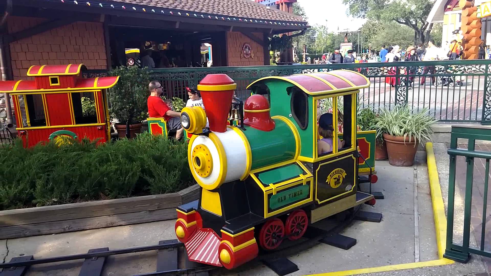 Train ride at Disney Springs - YouTube